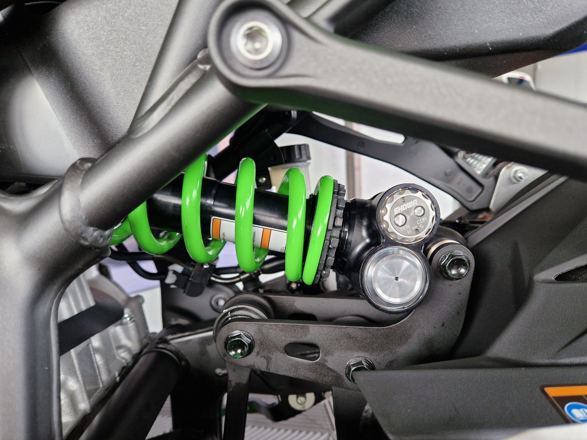 KAWASAKI Ninja ZX-4RR MY 26 (35KW) Mit Heckumbau-image-4