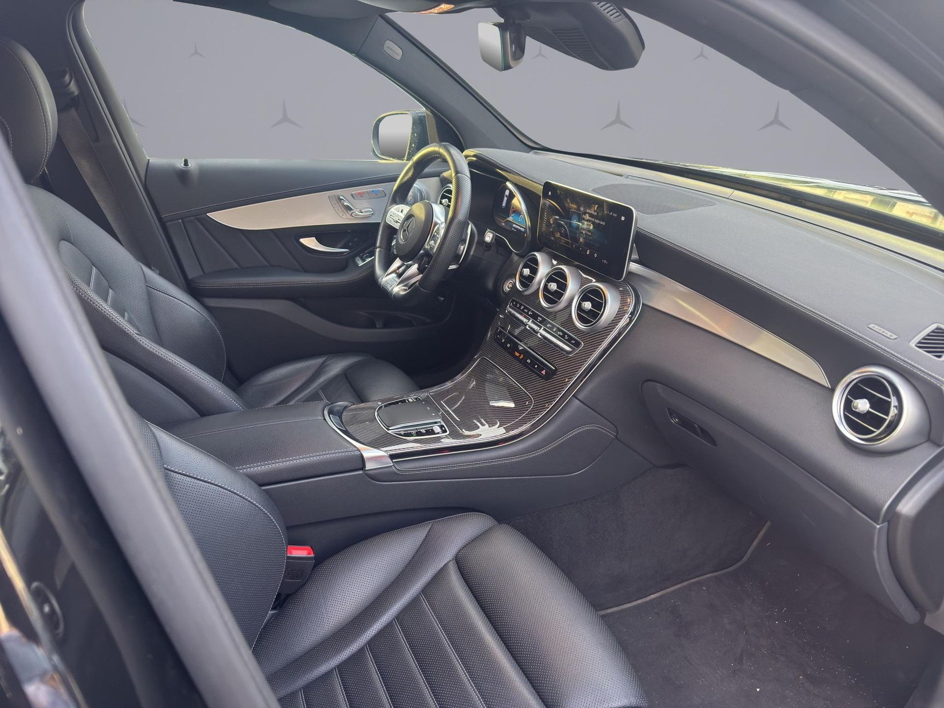 MERCEDES-BENZ GLC 43 AMG 4m-image-15