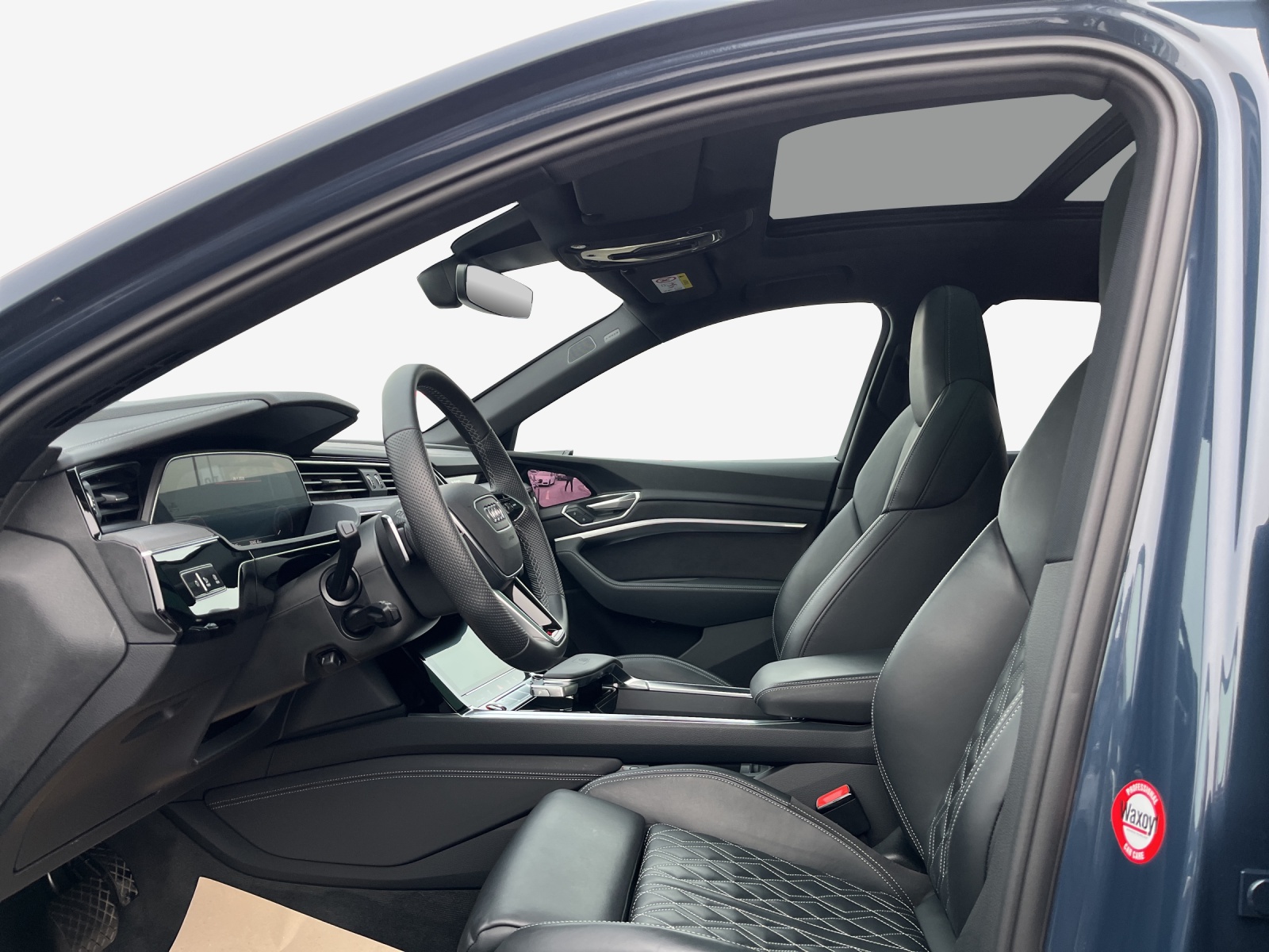AUDI e-tron S Sportback quattro-image-8