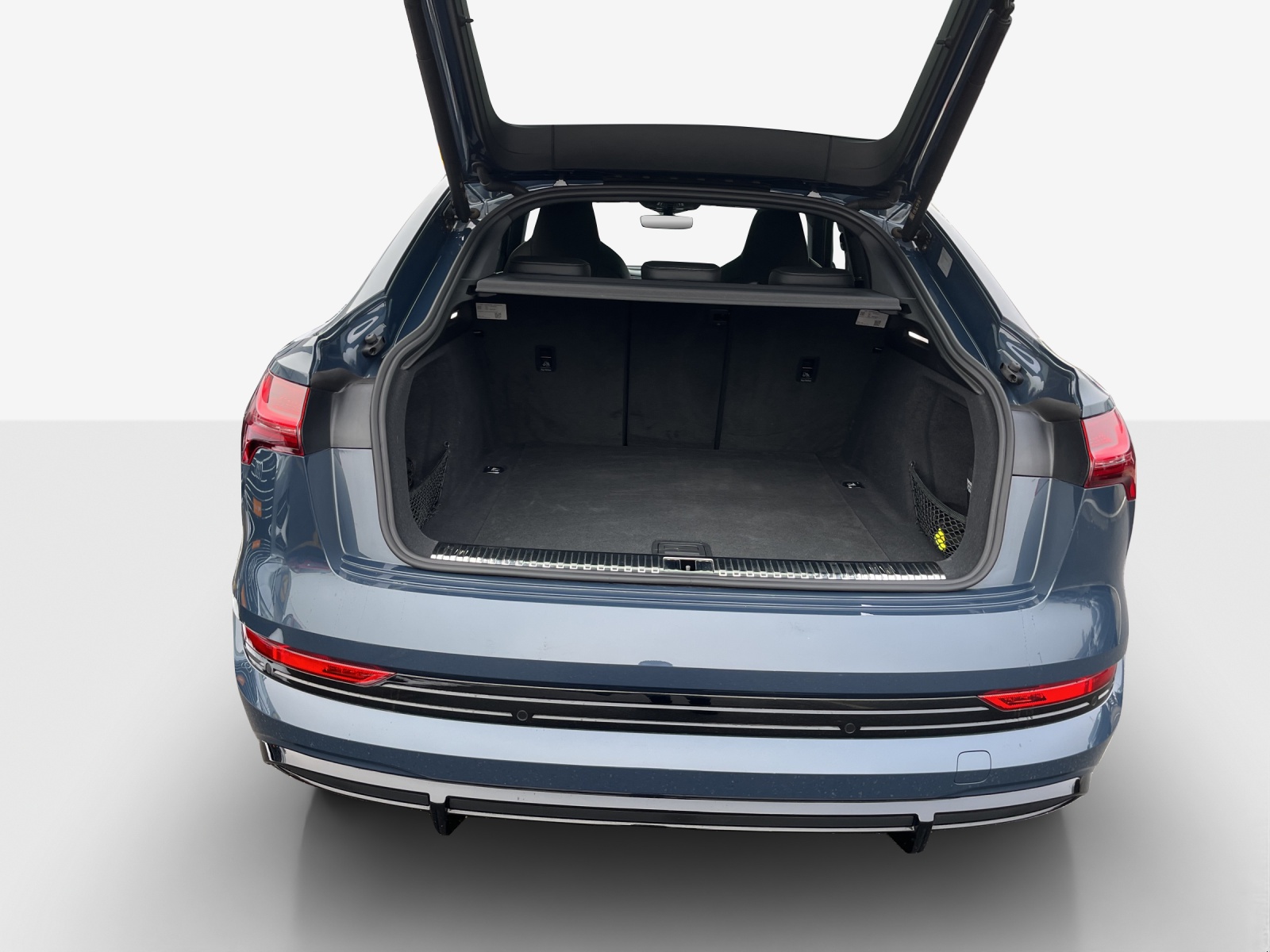 AUDI e-tron S Sportback quattro-image-11