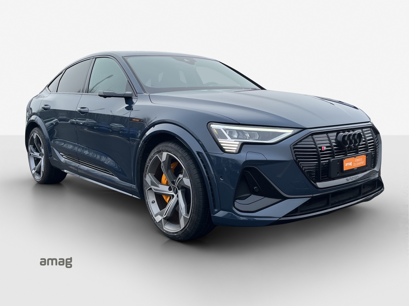 AUDI e-tron S Sportback quattro-image-6