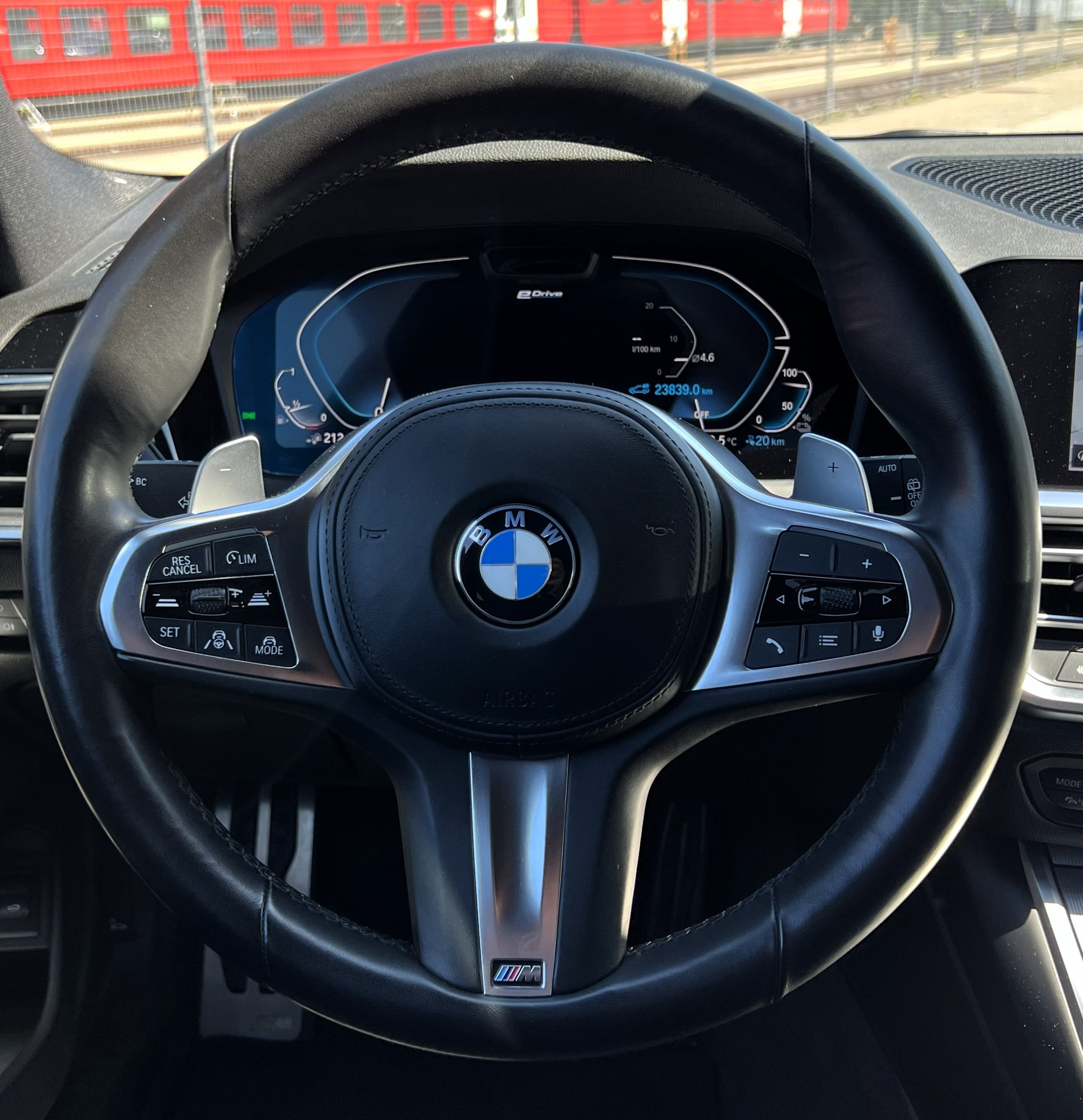 BMW 320e xDrive Touring M Sport Steptronic-image-20