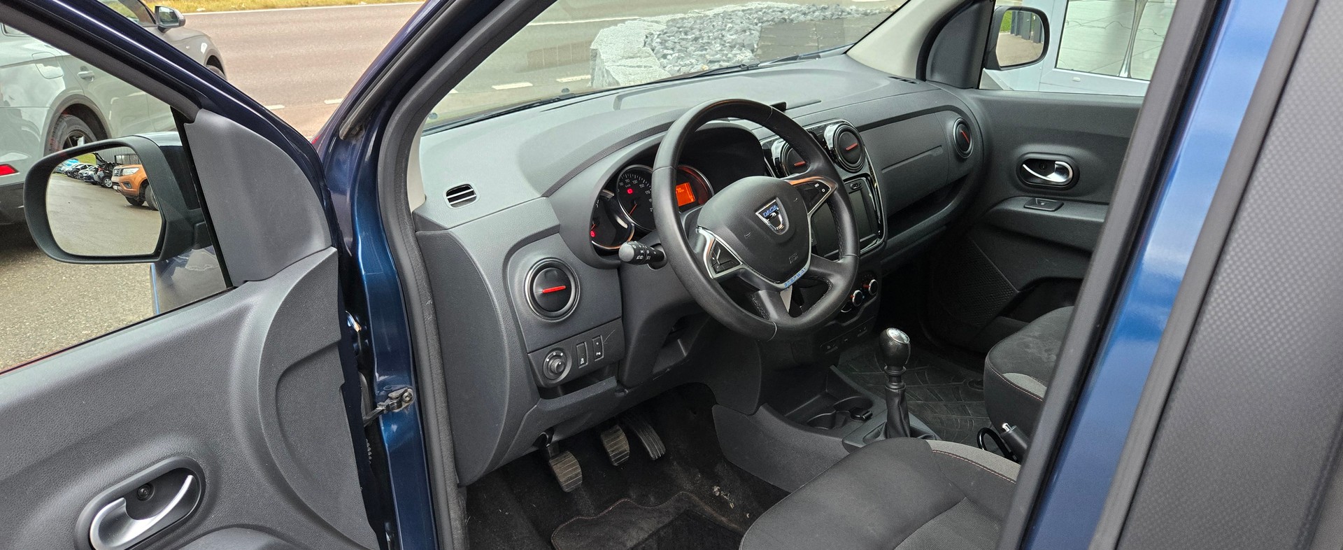 DACIA Lodgy TCE 130 Ultimate S/S 7P-image-10