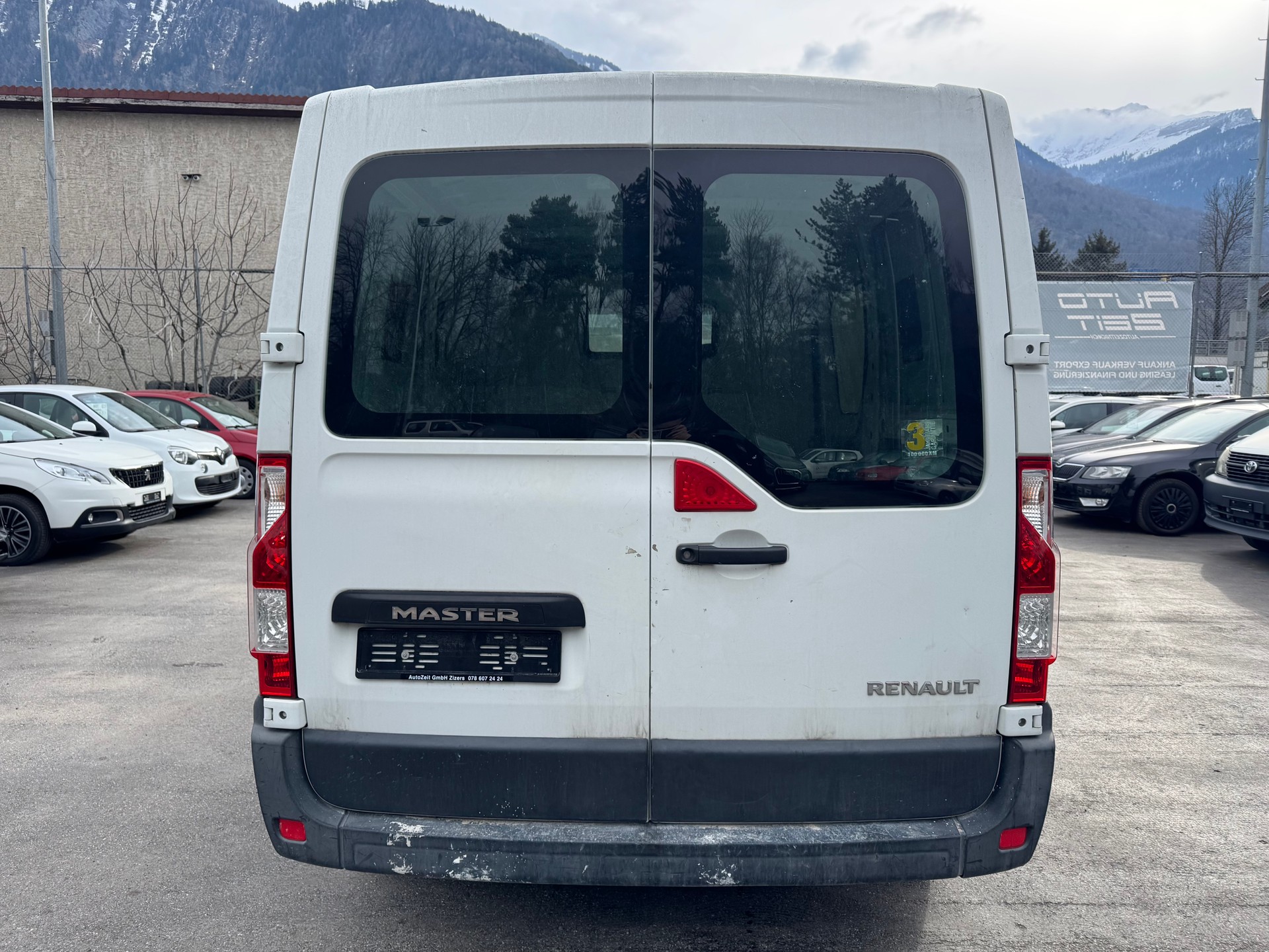 RENAULT Master T28 2.3dCi L1H1-image-5