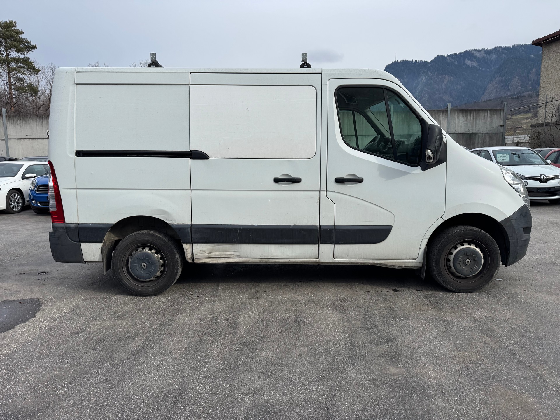 RENAULT Master T28 2.3dCi L1H1-image-3