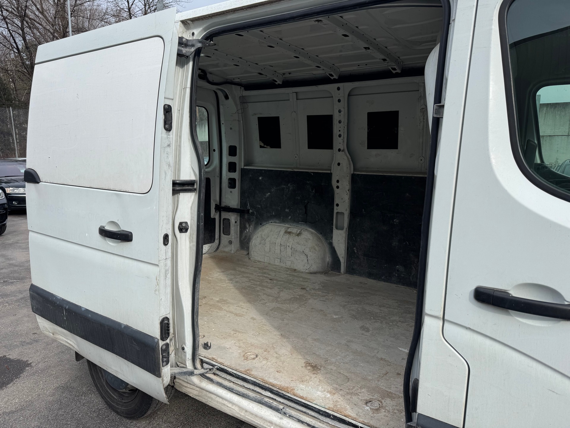 RENAULT Master T28 2.3dCi L1H1-image-2