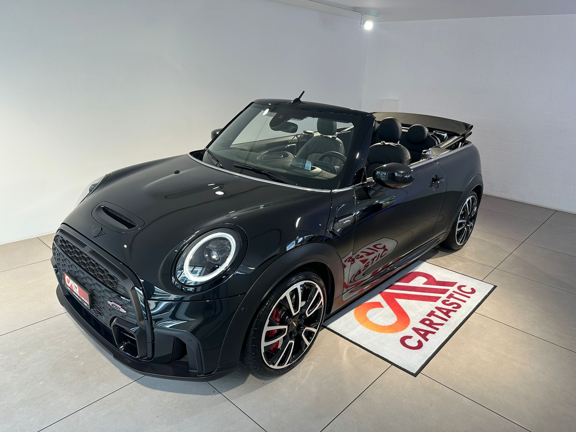 MINI Cooper JCW Cabrio Steptr.-image-12