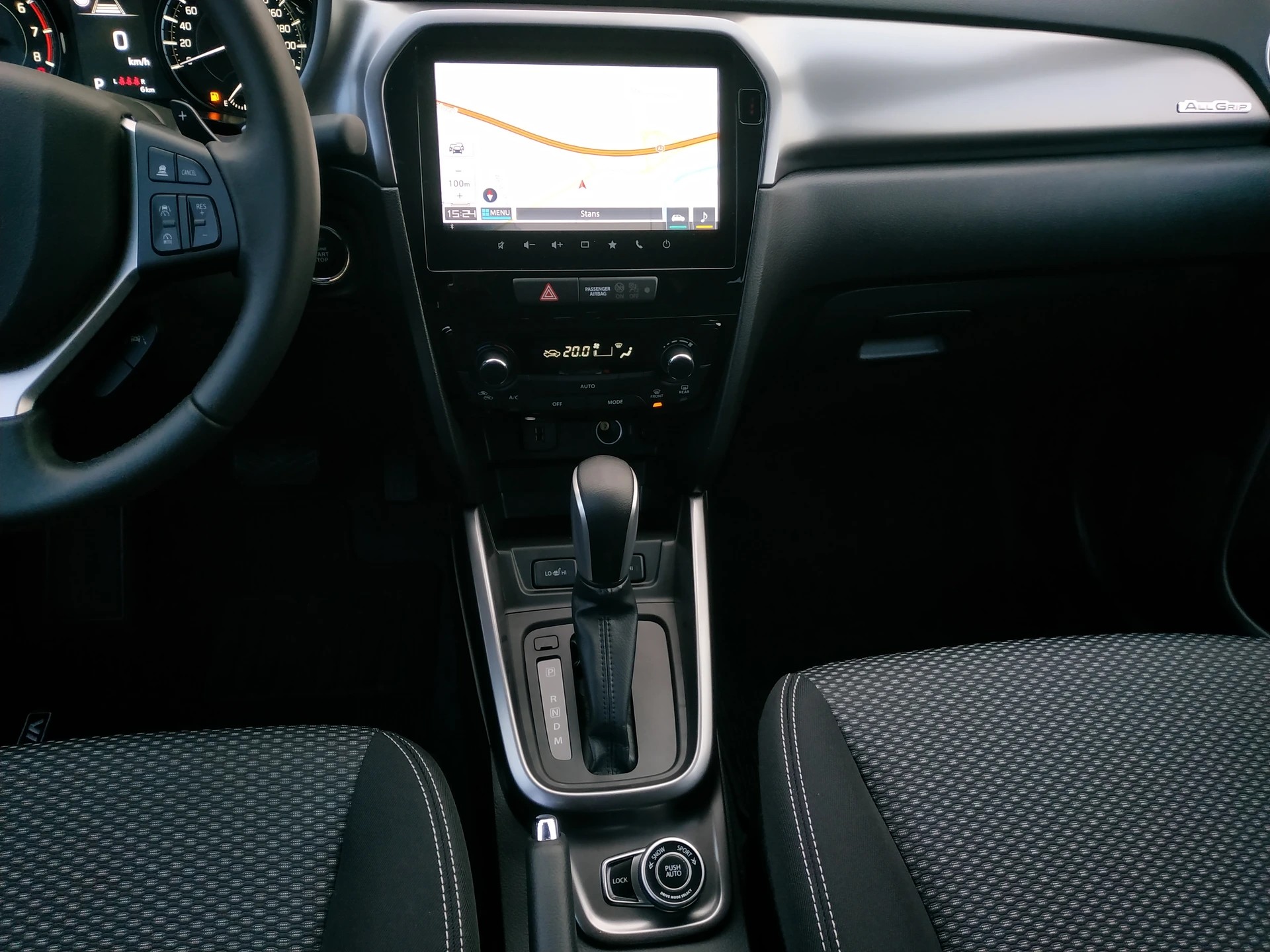 SUZUKI Vitara 1.4 Boosterjet Compact + 4x4 Hybrid Automatic-image-12