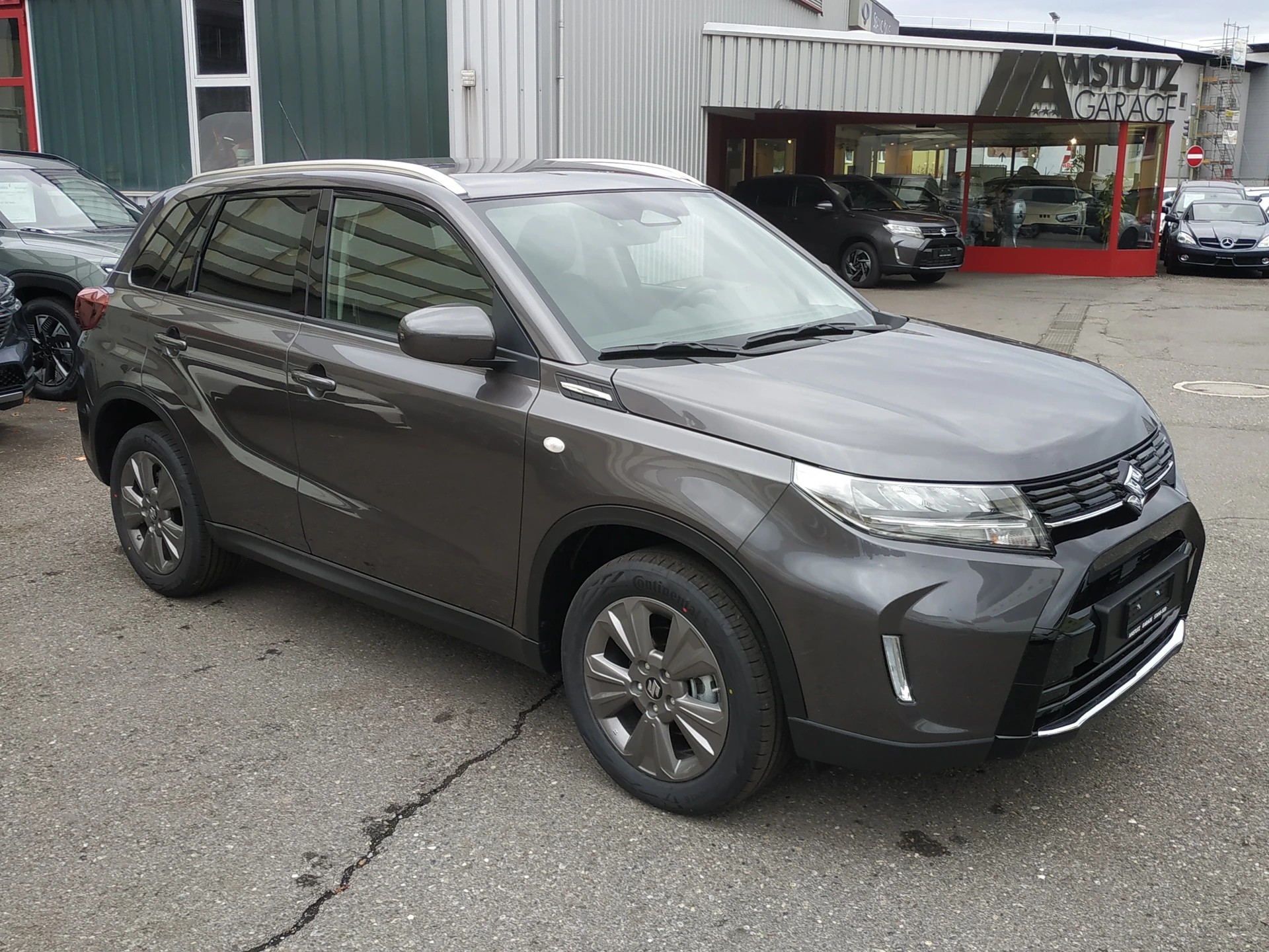 SUZUKI Vitara 1.4 Boosterjet Compact + 4x4 Hybrid Automatic-image-1