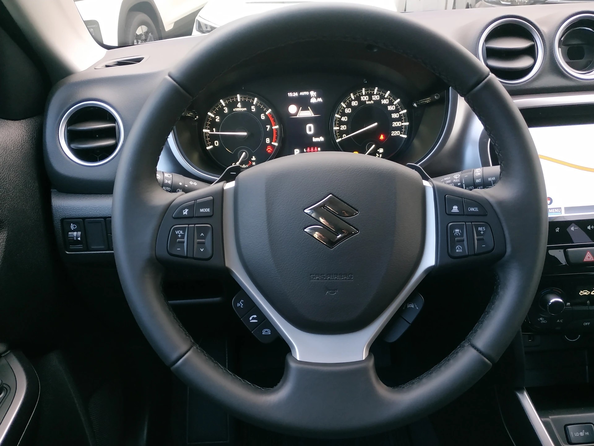 SUZUKI Vitara 1.4 Boosterjet Compact + 4x4 Hybrid Automatic-image-14