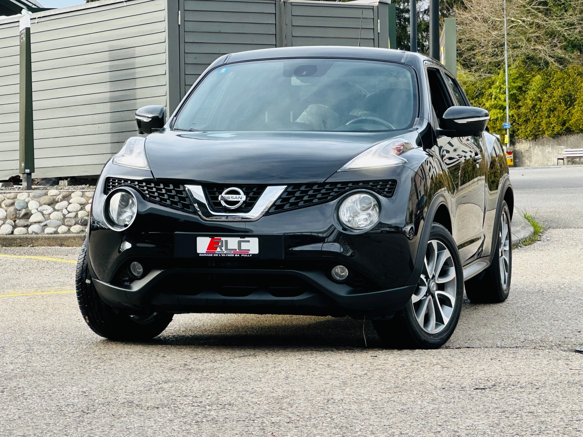 NISSAN Juke 1.6 DIG-T N-Connecta 4x4 Xtronic M-CVT-image-1