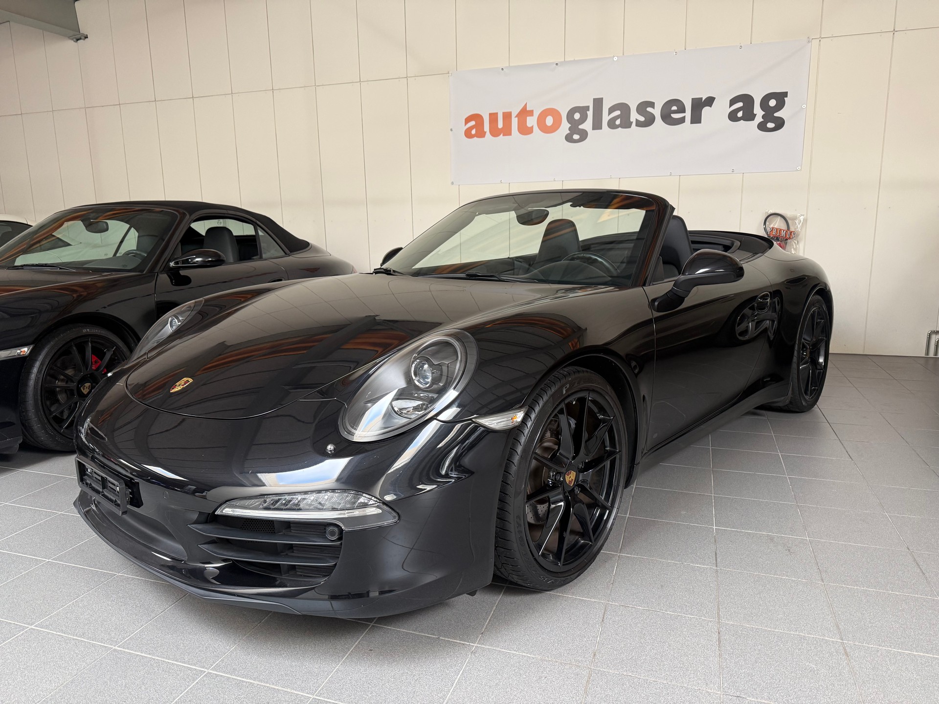 PORSCHE 911 Cabrio Carrera PDK-showroom-element-3