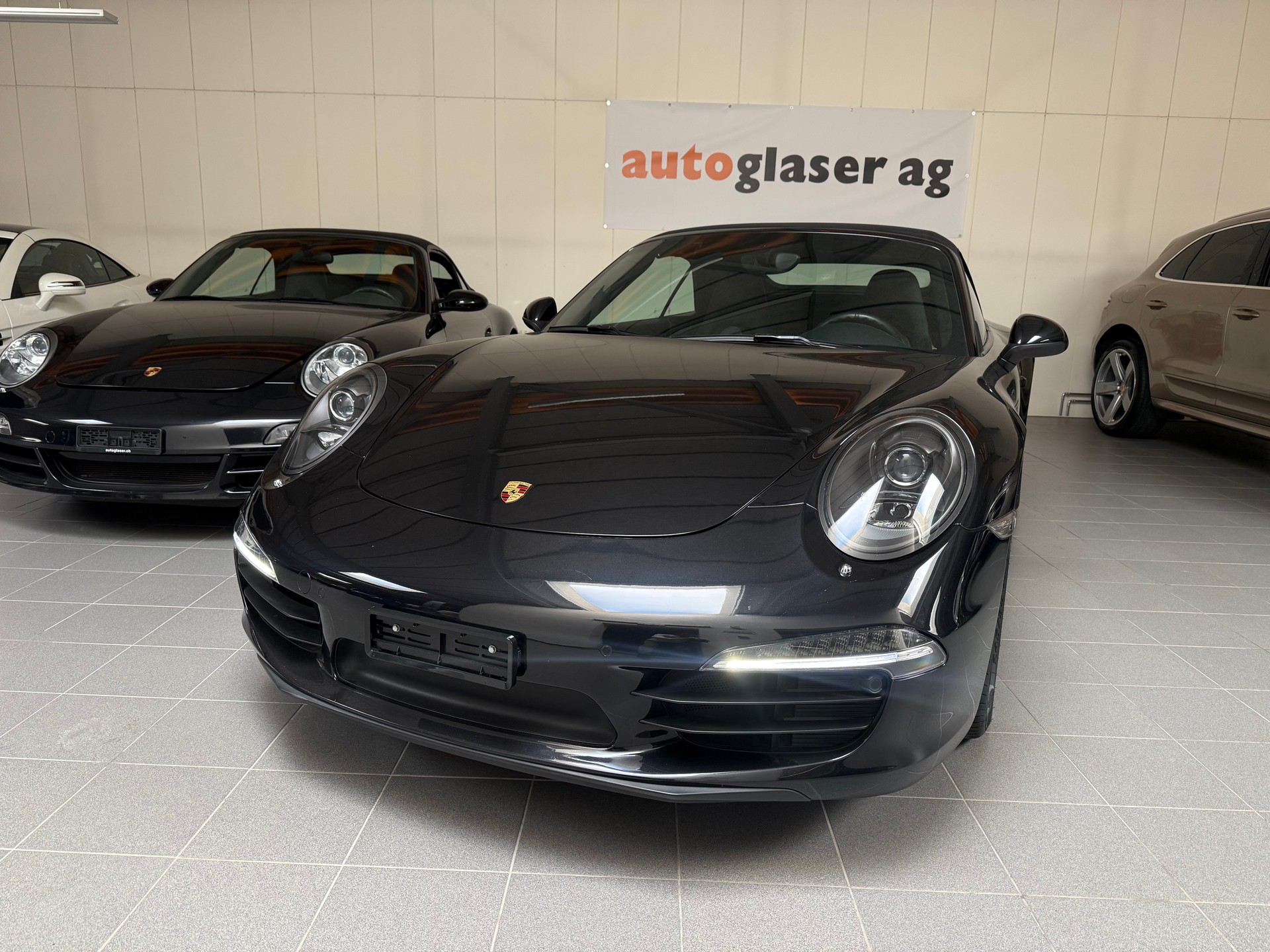 PORSCHE 911 Cabrio Carrera PDK-image-17