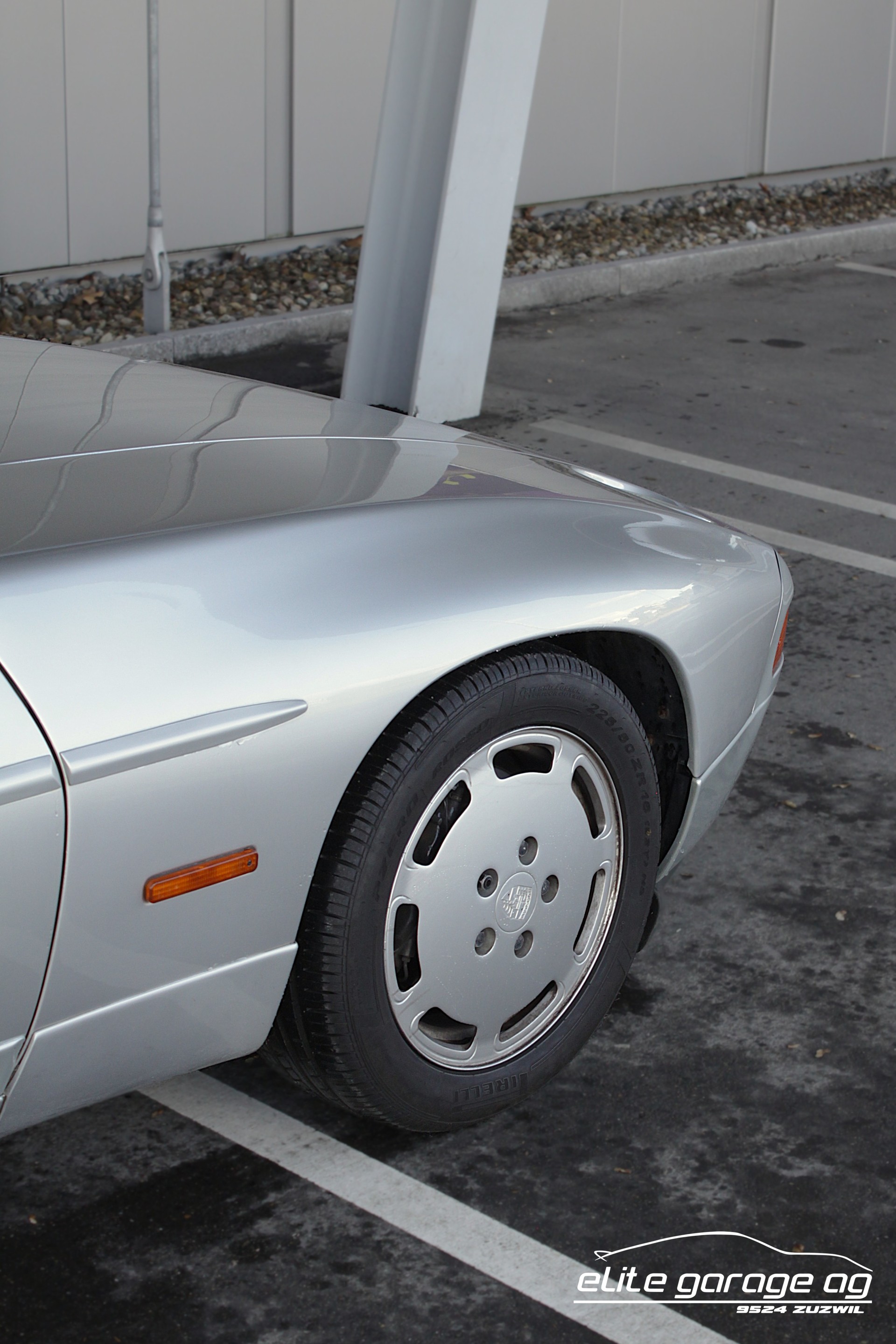 PORSCHE 928 S4-image-10