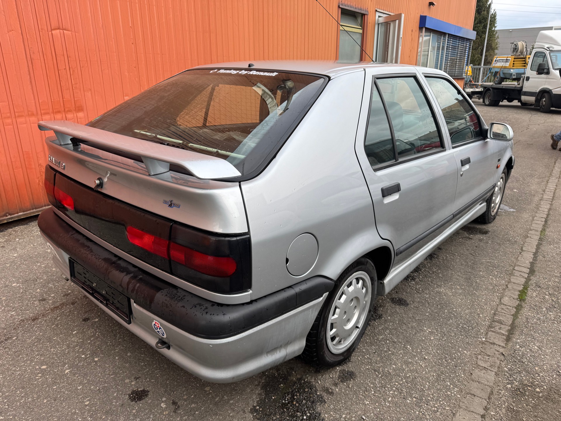 RENAULT R19 1.8 RTI-image-3