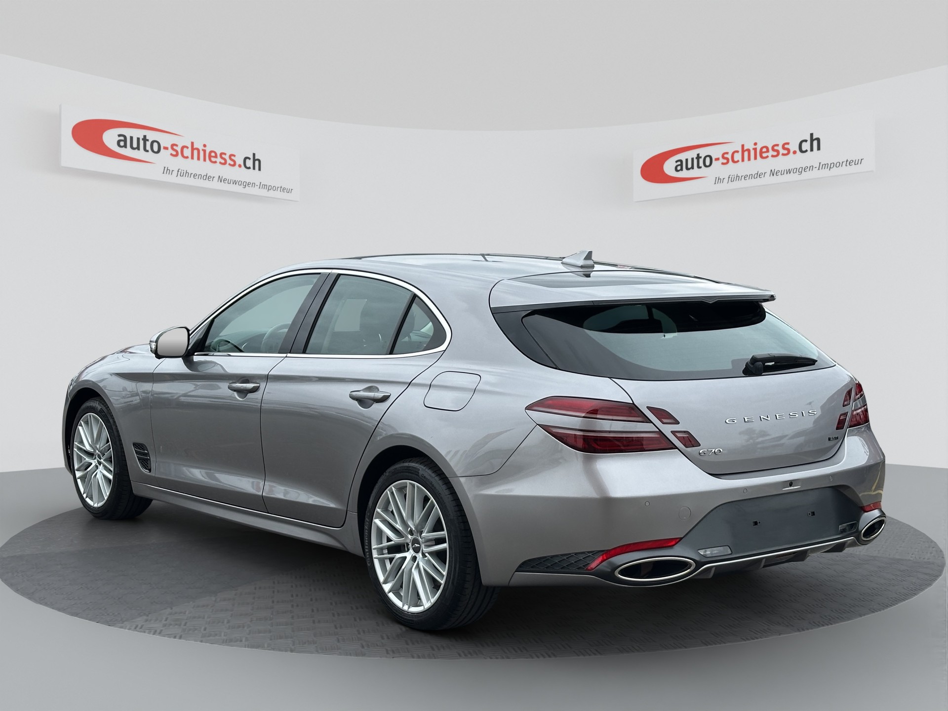 GENESIS G70 Shooting Brake 2.0 T Premium AT8-showroom-element-2