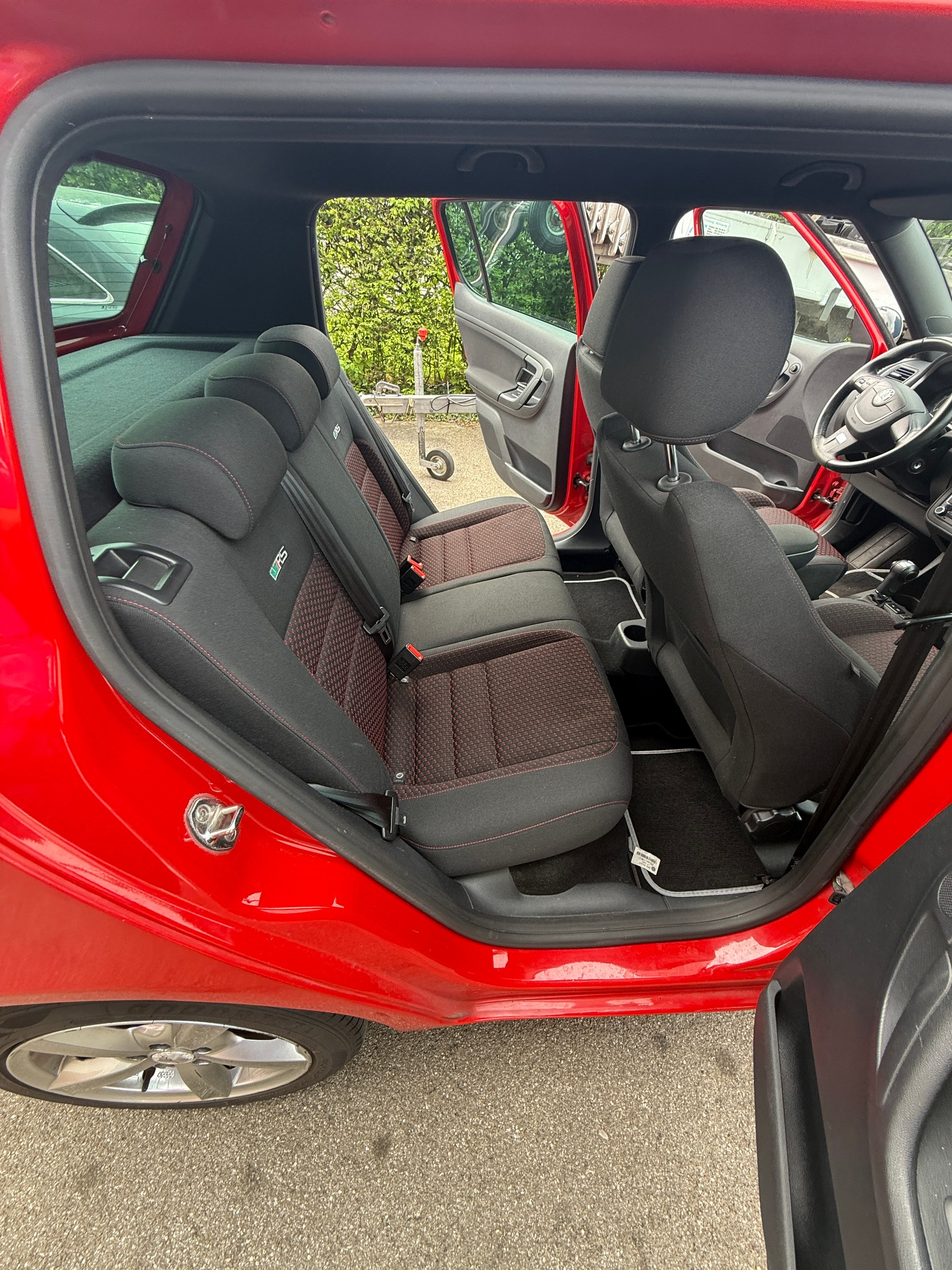 SKODA Fabia 1.4 TSI RS DSG-image-10