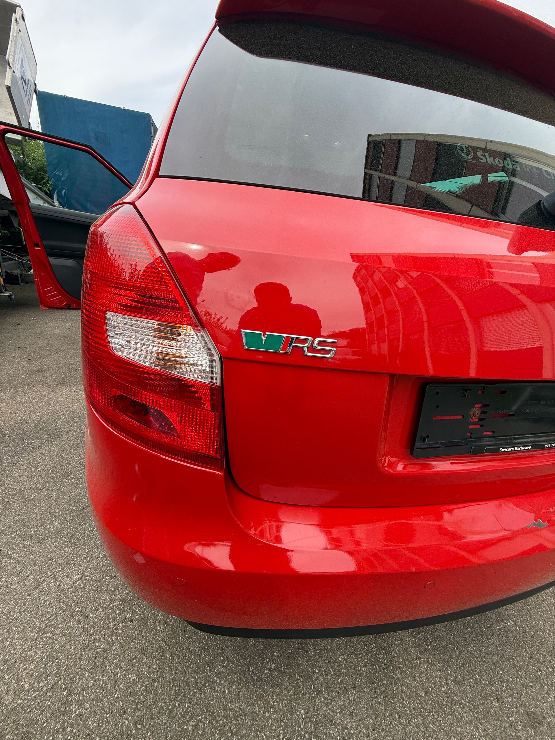 SKODA Fabia 1.4 TSI RS DSG-image-3