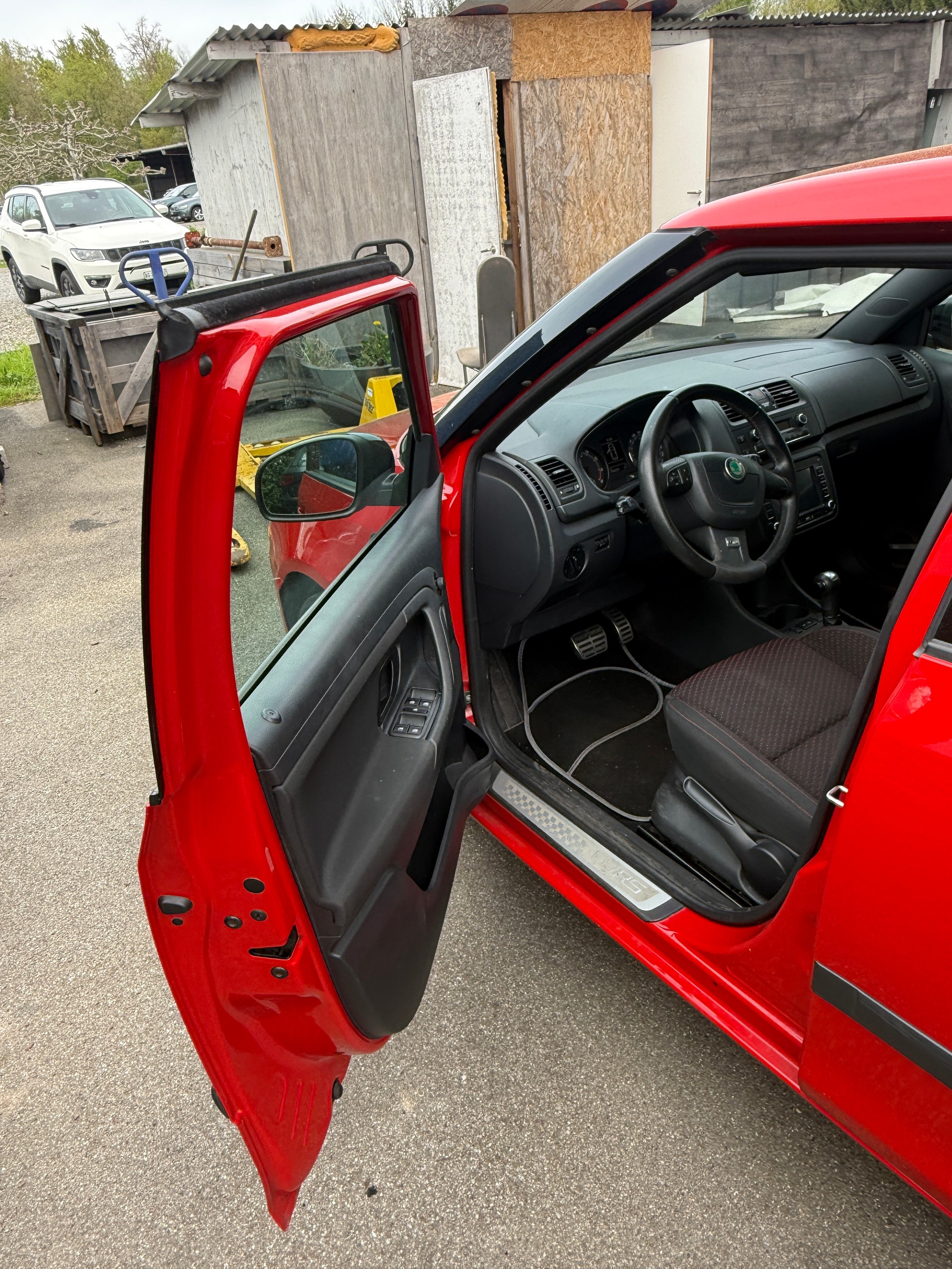 SKODA Fabia 1.4 TSI RS DSG-image-11