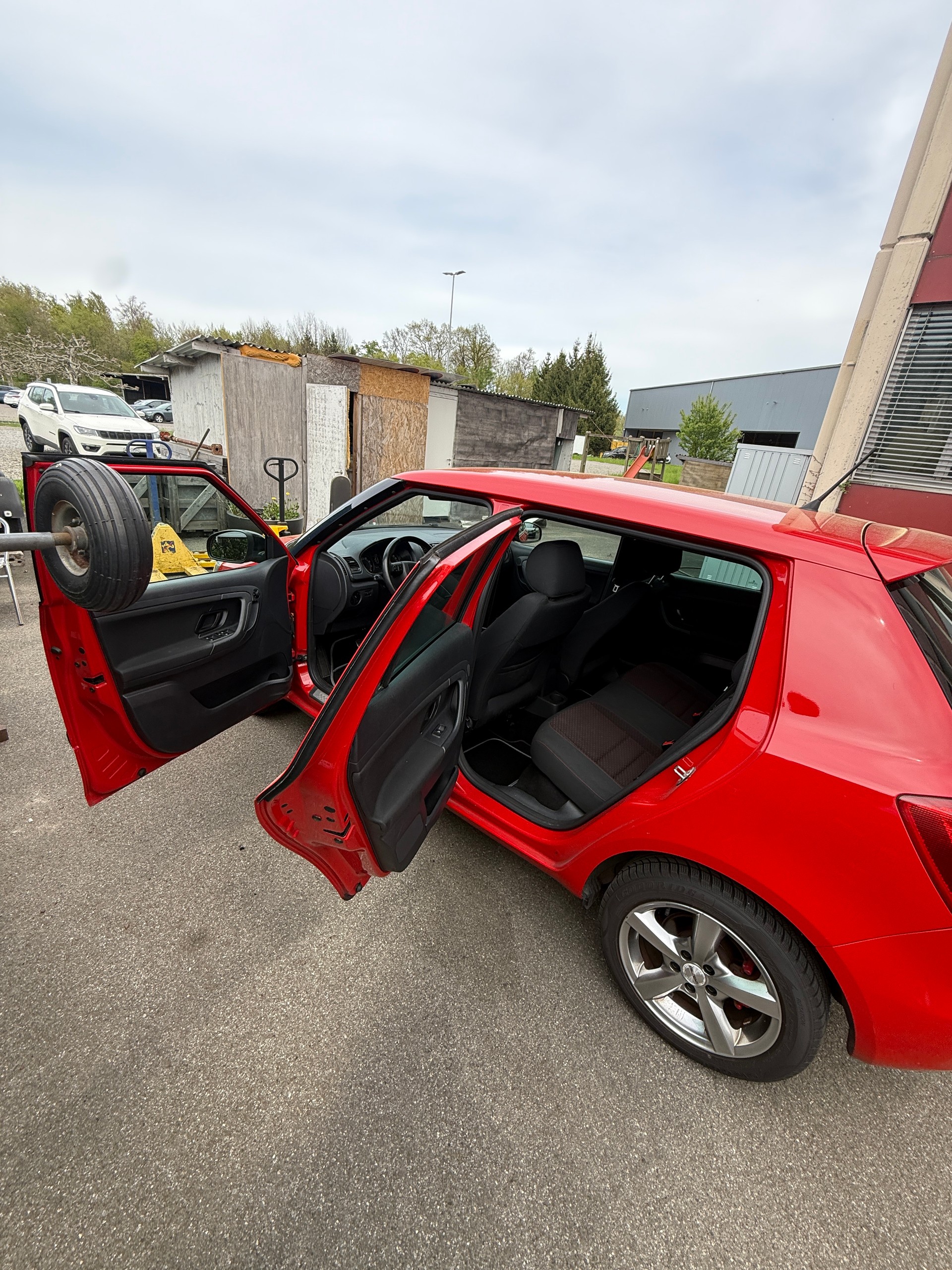 SKODA Fabia 1.4 TSI RS DSG-image-12
