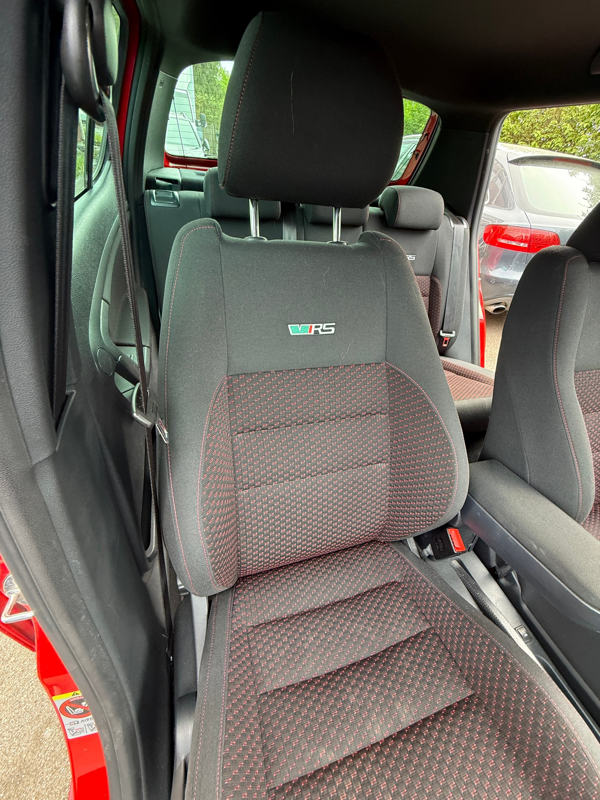 SKODA Fabia 1.4 TSI RS DSG-image-19