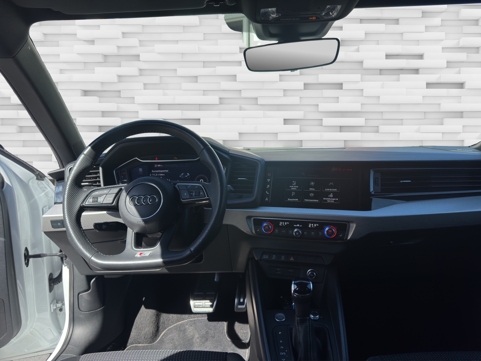AUDI A1 Sportback 40 TFSI S Line S-tronic-image-11
