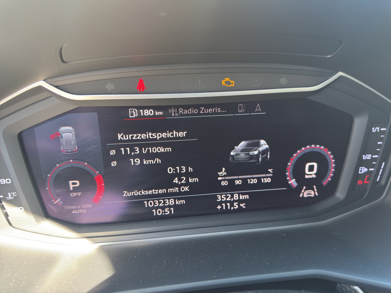 AUDI A1 Sportback 40 TFSI S Line S-tronic-image-12