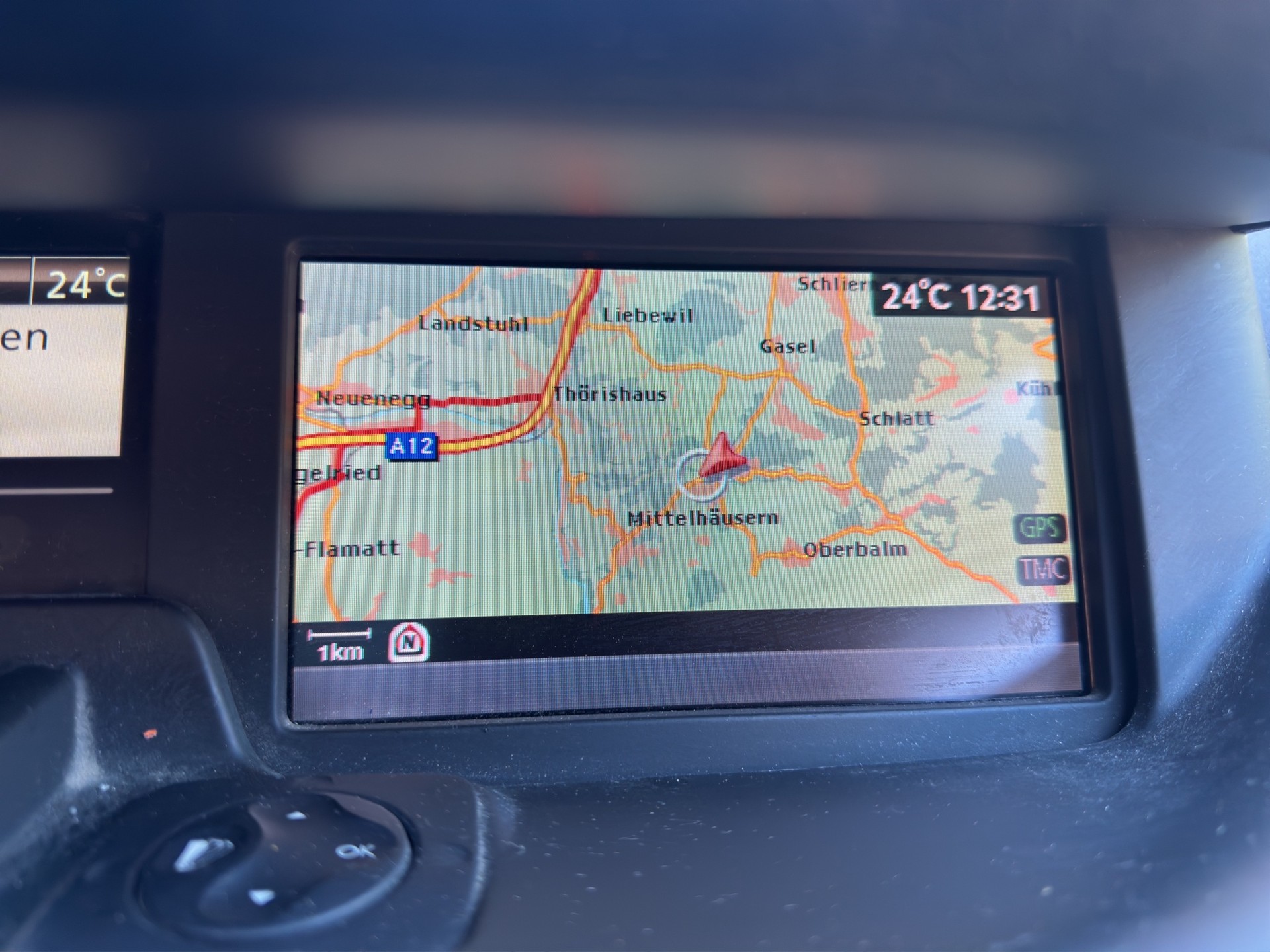RENAULT Scénic 2.0 dCi Privilège-image-8