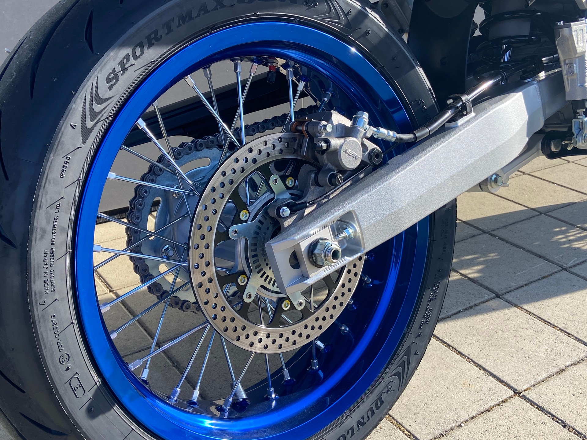 SUZUKI SM-showroom-element-1