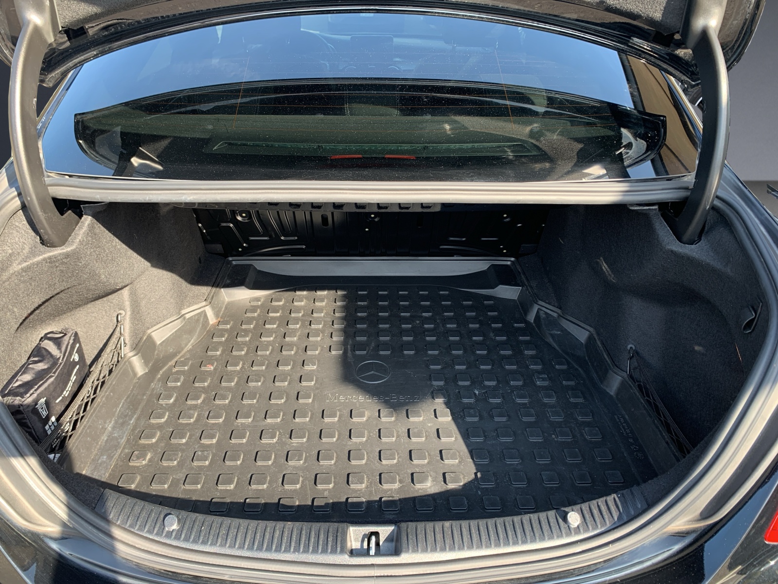 MERCEDES-BENZ C 250 AMG Line-image-12