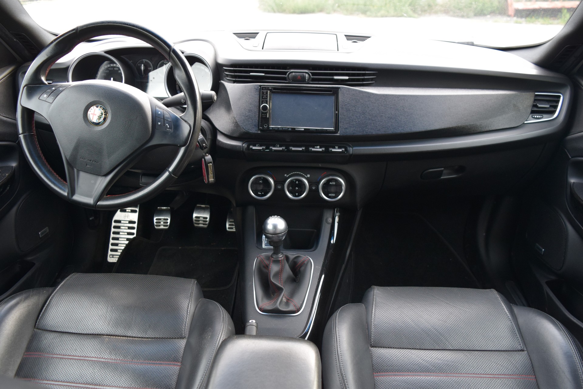 ALFA ROMEO Giulietta 1750 TBi Quadrifoglio Verde-image-11