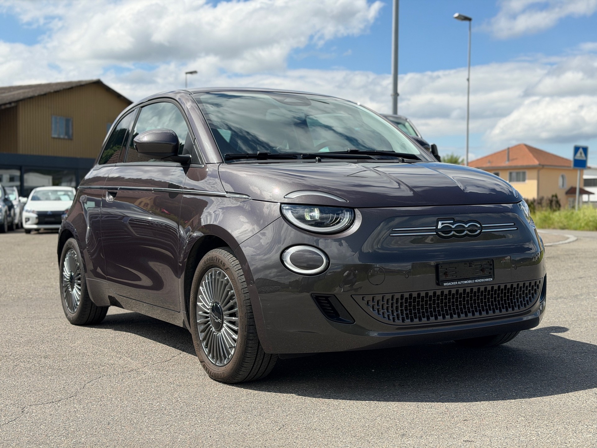 FIAT 500 electric 87 kW Icon-image-2