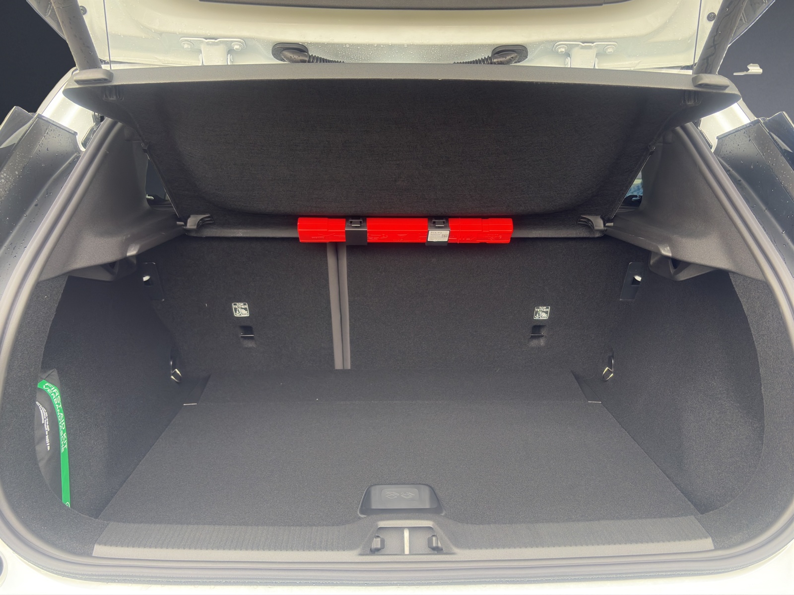 VOLVO EX30 E60 69kWh Twin Ultra-image-12