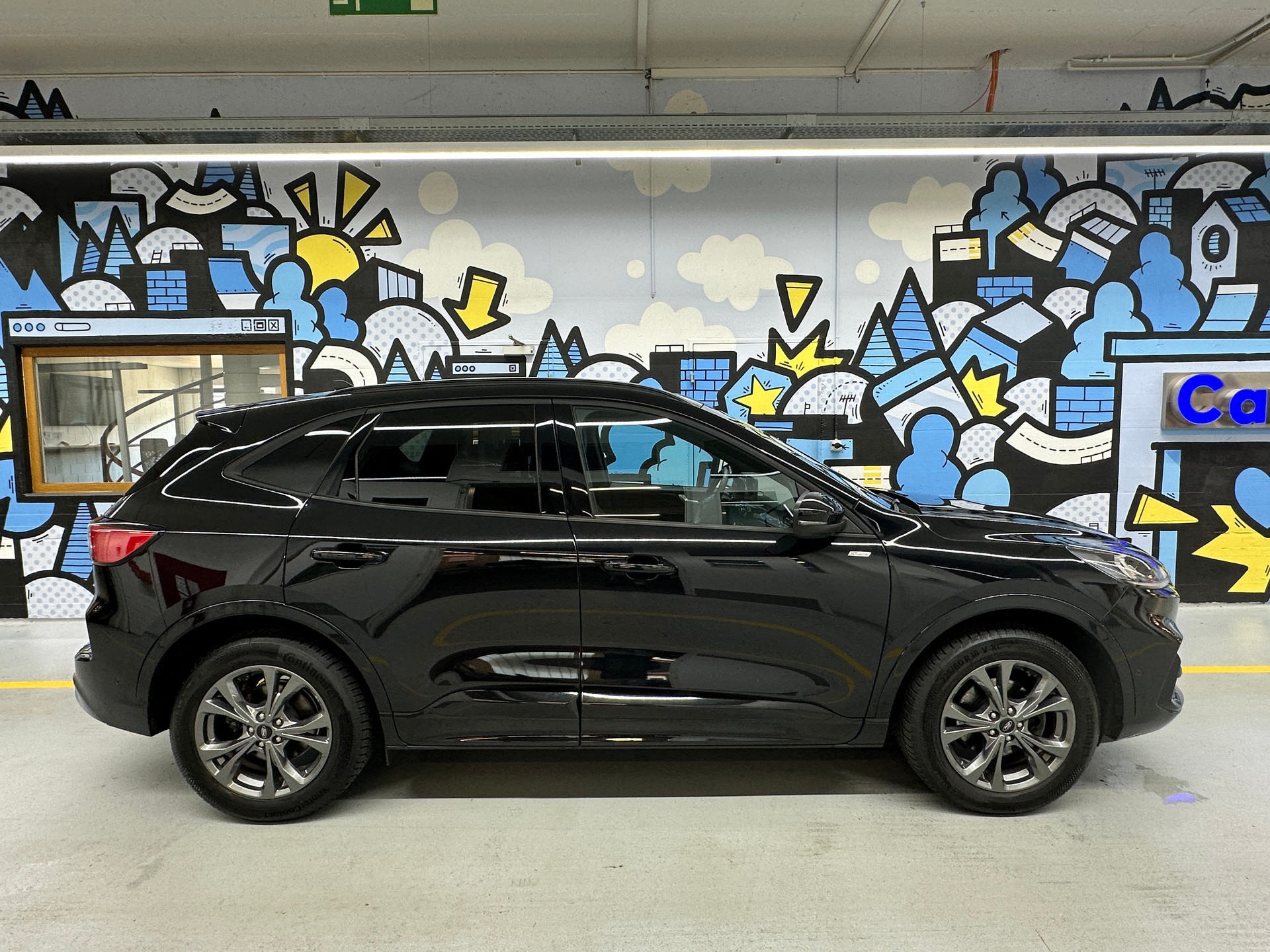 FORD Kuga 2.5 FHEV ST-Line X 4WD-image-2