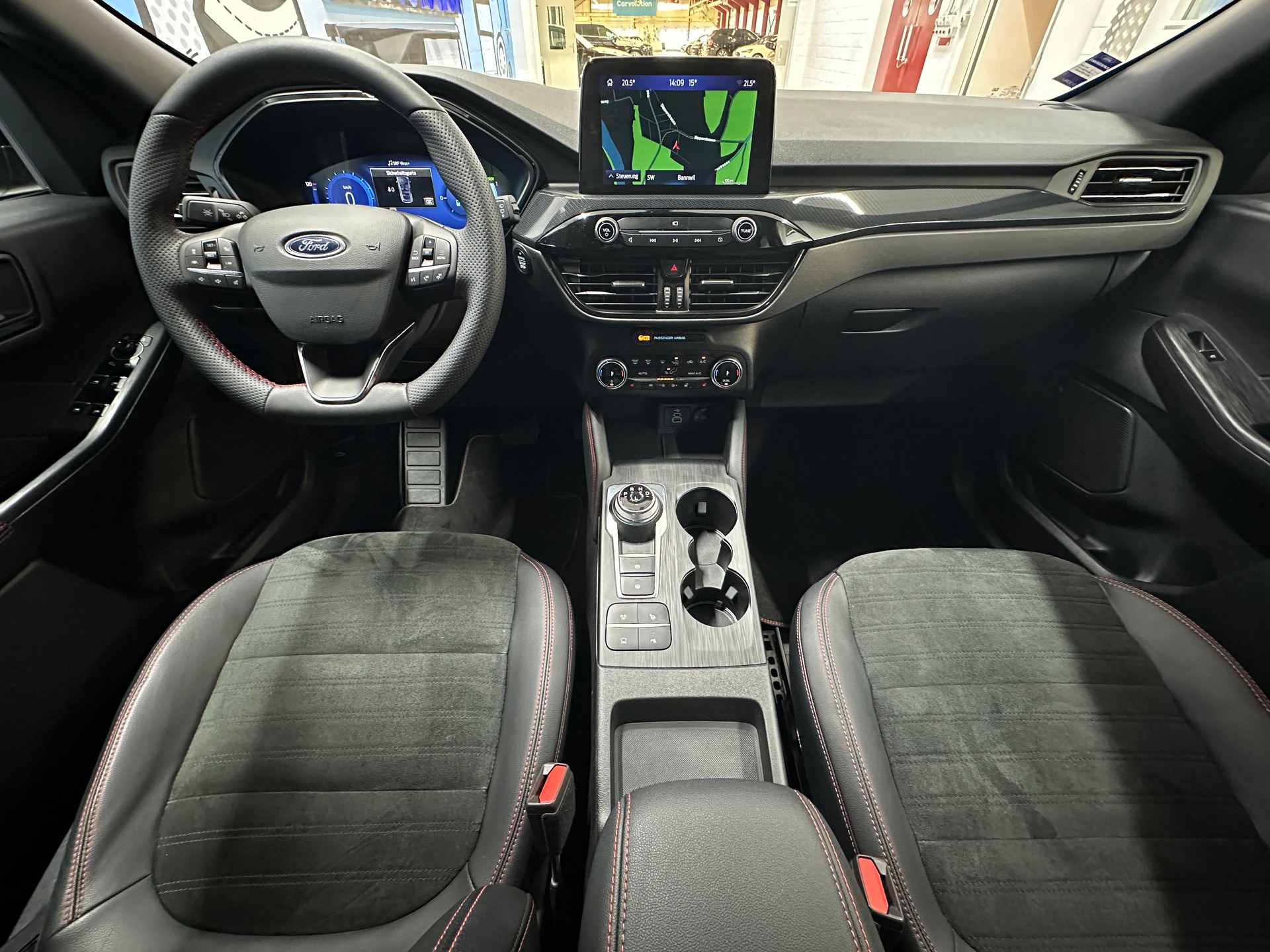 FORD Kuga 2.5 FHEV ST-Line X 4WD-image-9