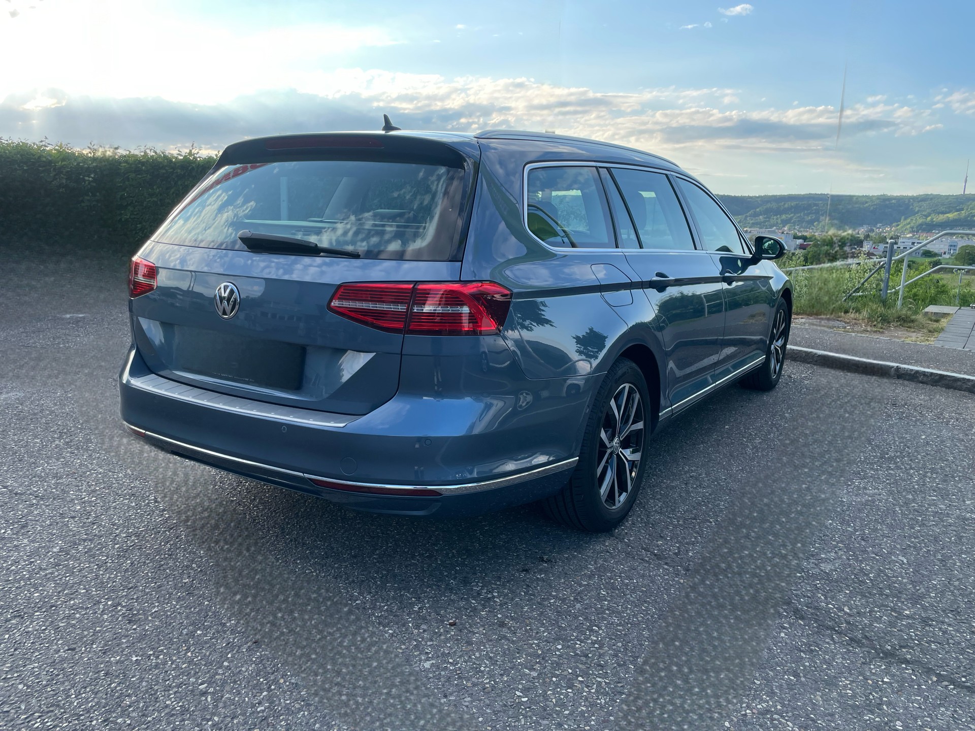 VW Passat Variant 2.0 TDI SCR BMT Highline 4Motion-image-3
