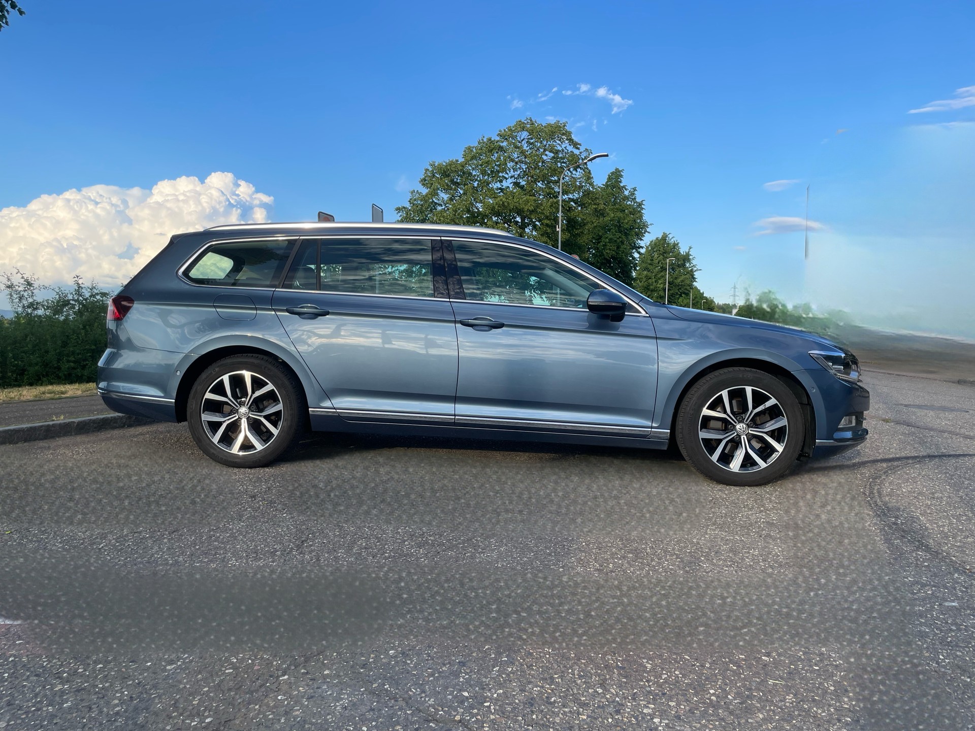 VW Passat Variant 2.0 TDI SCR BMT Highline 4Motion-image-4