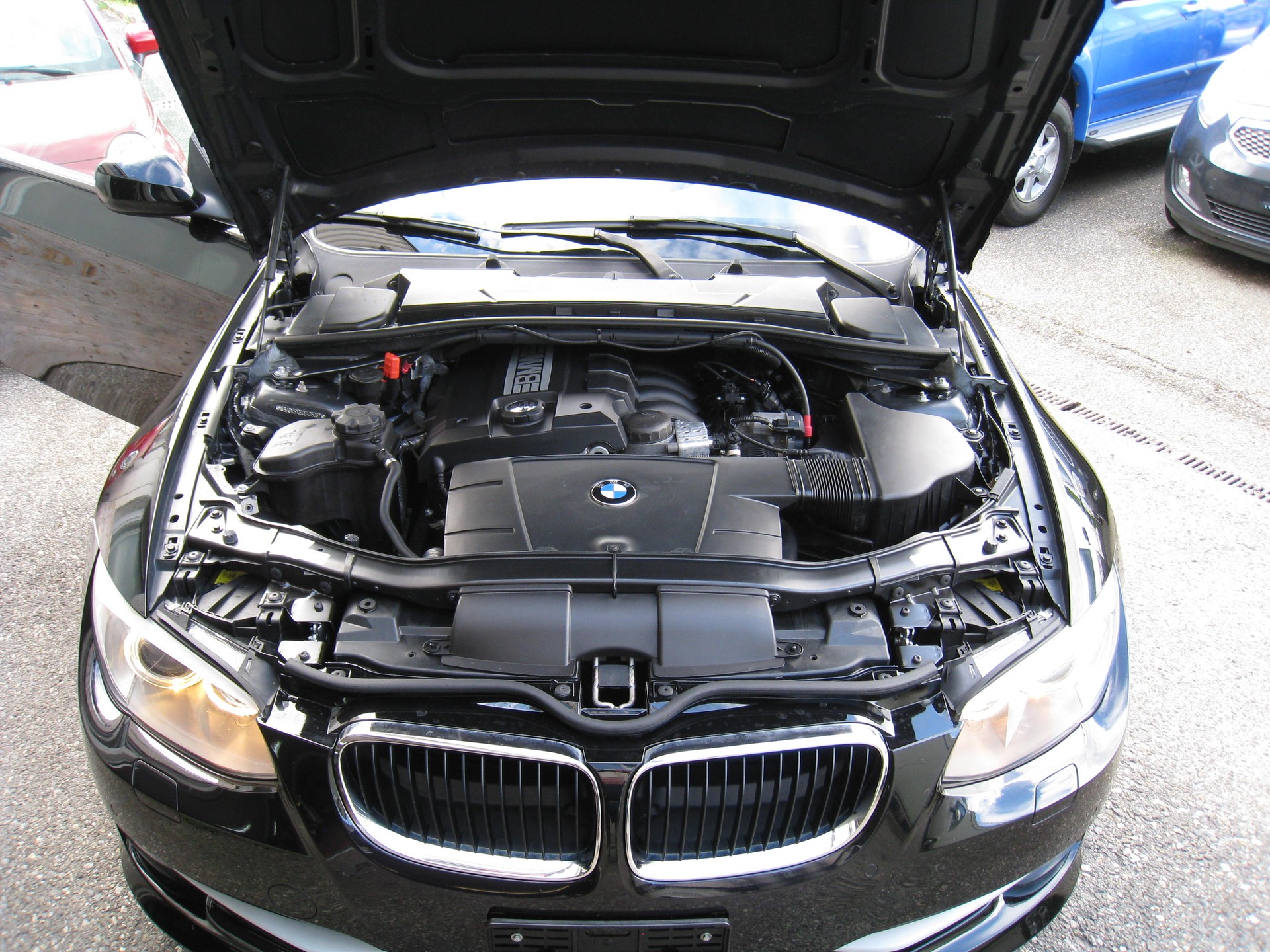 BMW 320i Cabriolet Steptronic MFK.-image-11