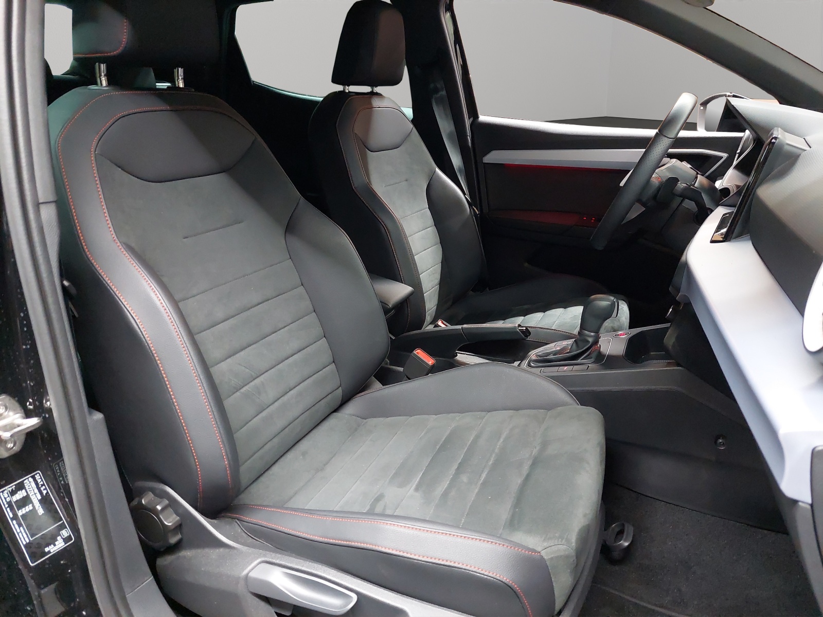 SEAT Ibiza 1.0 EcoTSI FR DSG-image-8