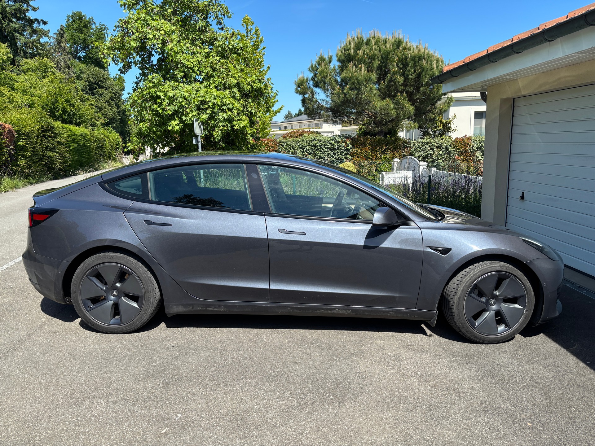 TESLA Standart Range Plus RWD