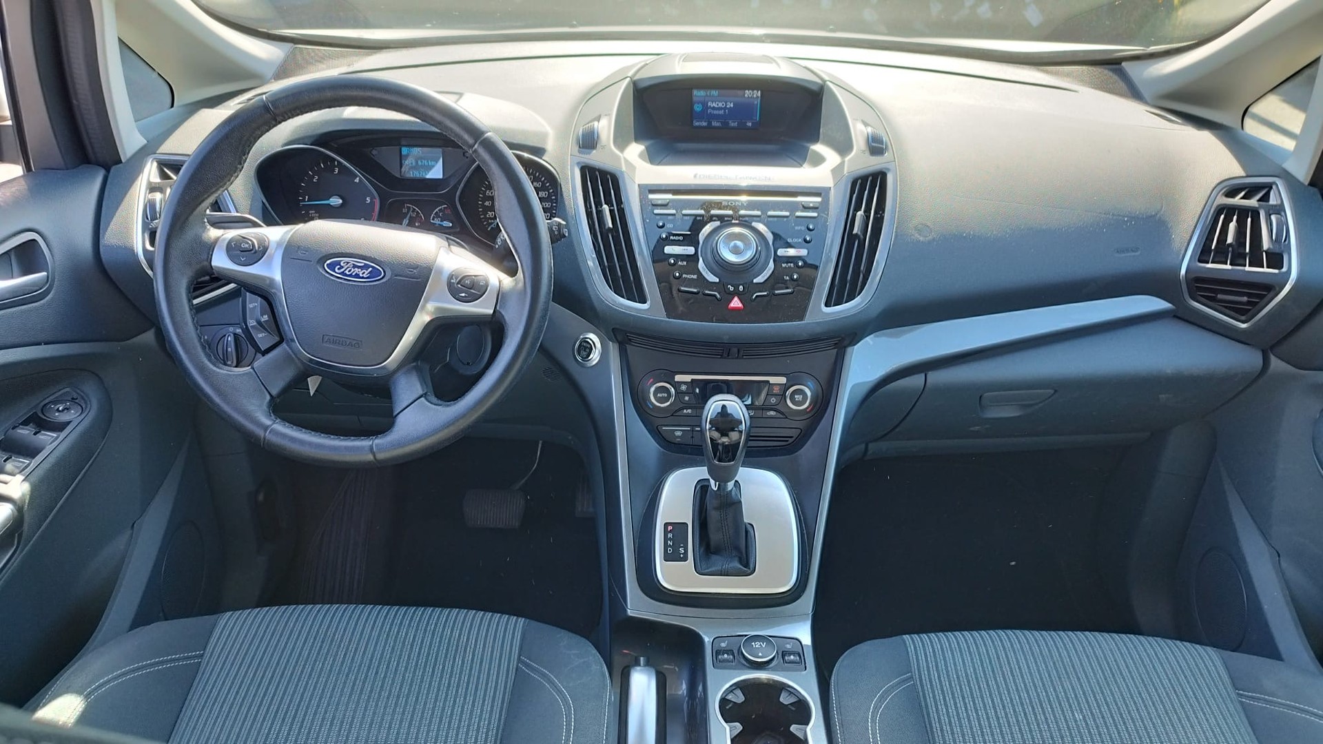 FORD C-Max 2.0 TDCi Titanium PowerShift-image-10