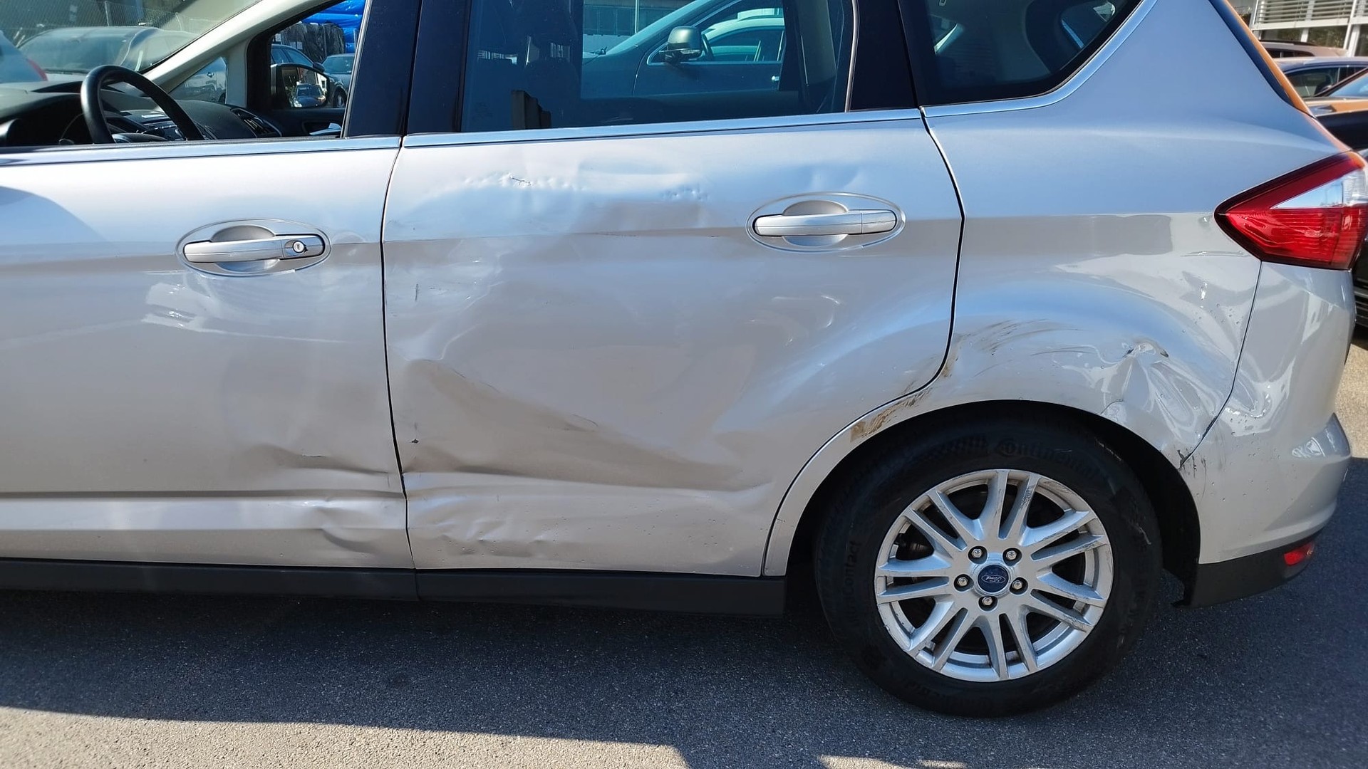 FORD C-Max 2.0 TDCi Titanium PowerShift-image-13