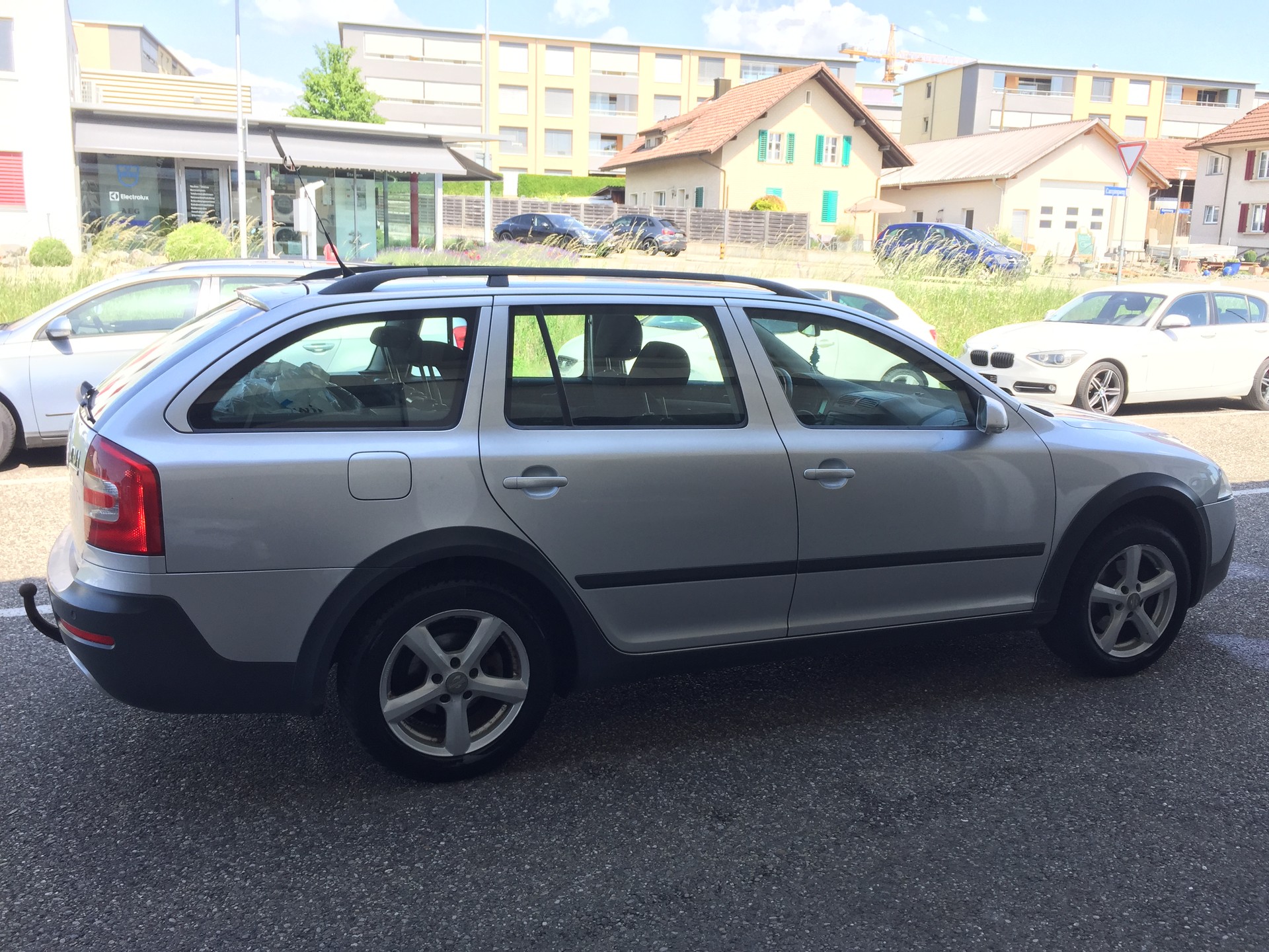 SKODA Octavia Scout 2.0 TDI 4x4-image-14