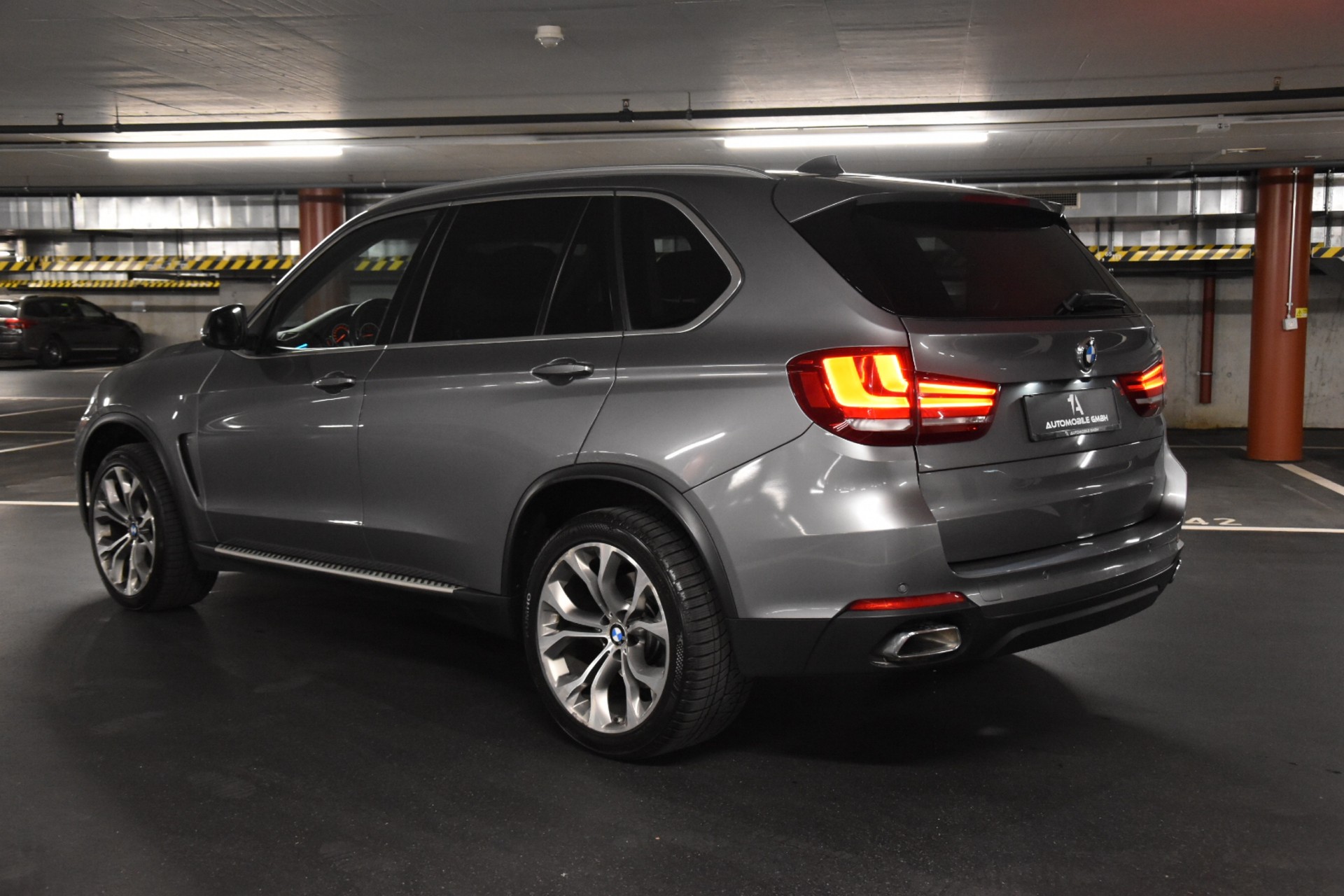 BMW X5 xDrive 40d Steptronic-showroom-element-3