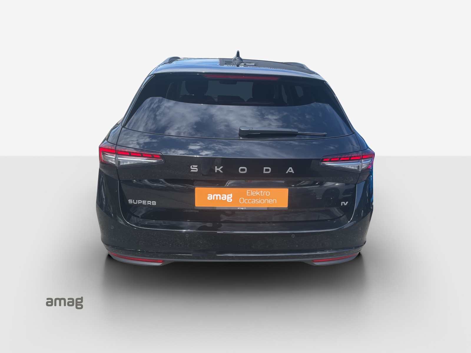 SKODA Superb Combi 1.5 TSI PHEV Selection DSG-image-3