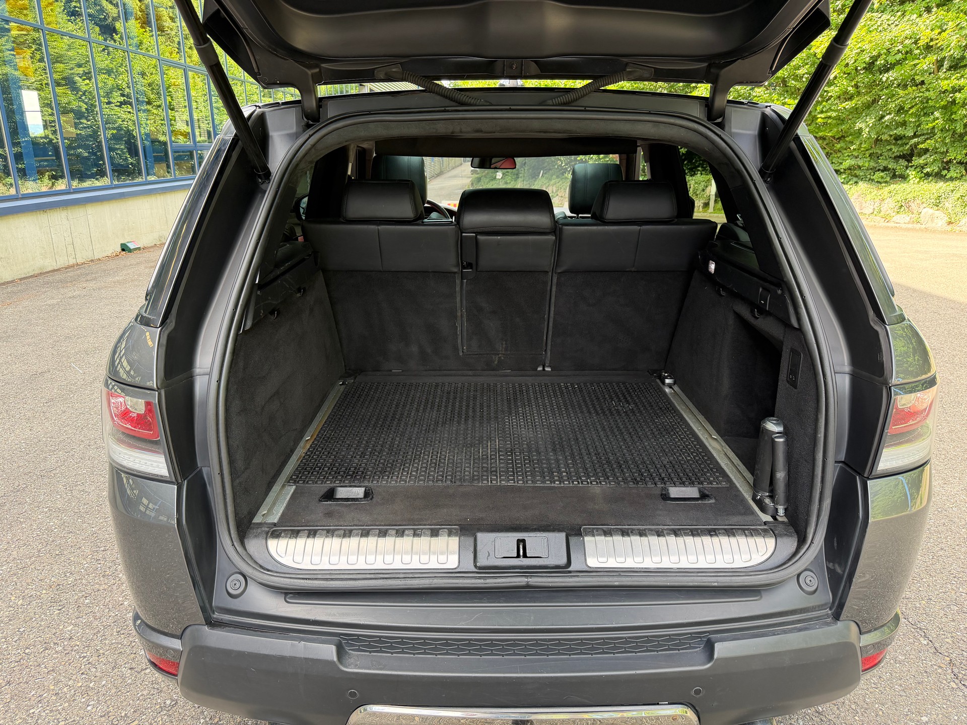 LAND ROVER Range Rover Sport 3.0 SDV6 Autobiography Automatic-image-14