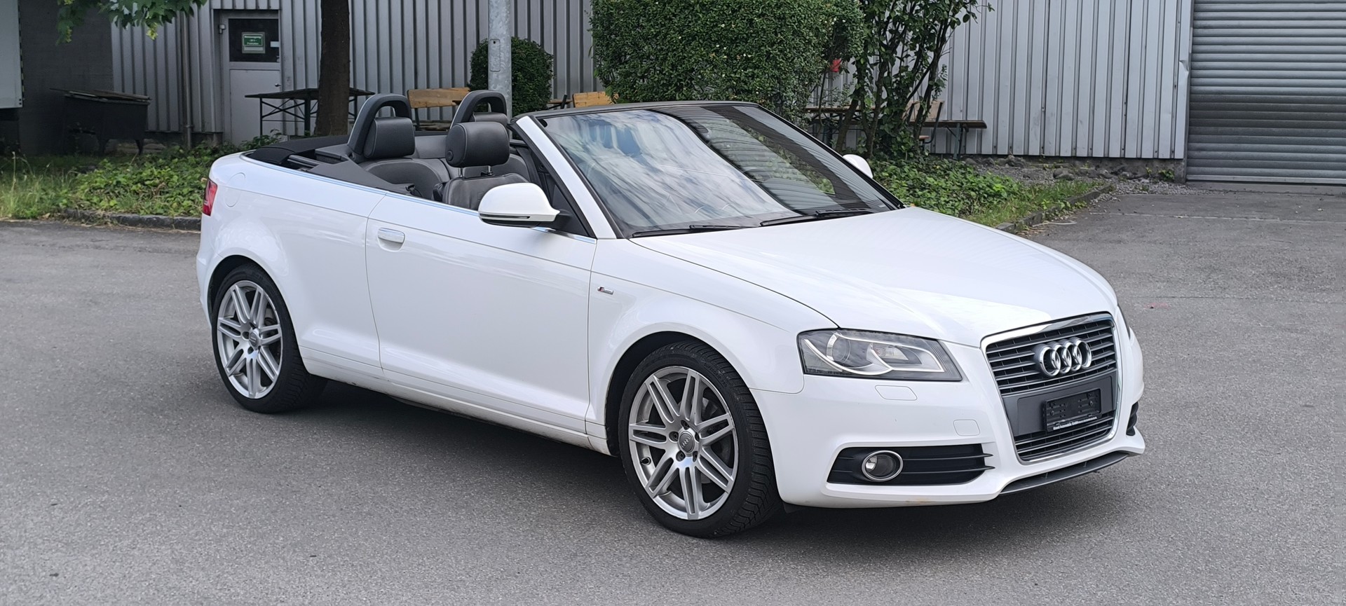 AUDI A3 Cabriolet 1.8 TFSI S-line S-tronic-image-2