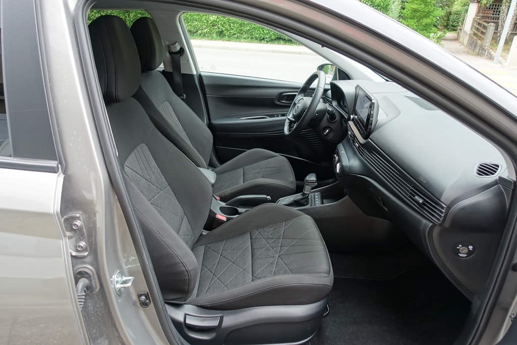 HYUNDAI Bayon 1.0 T-GDi Amplia DCT-image-14