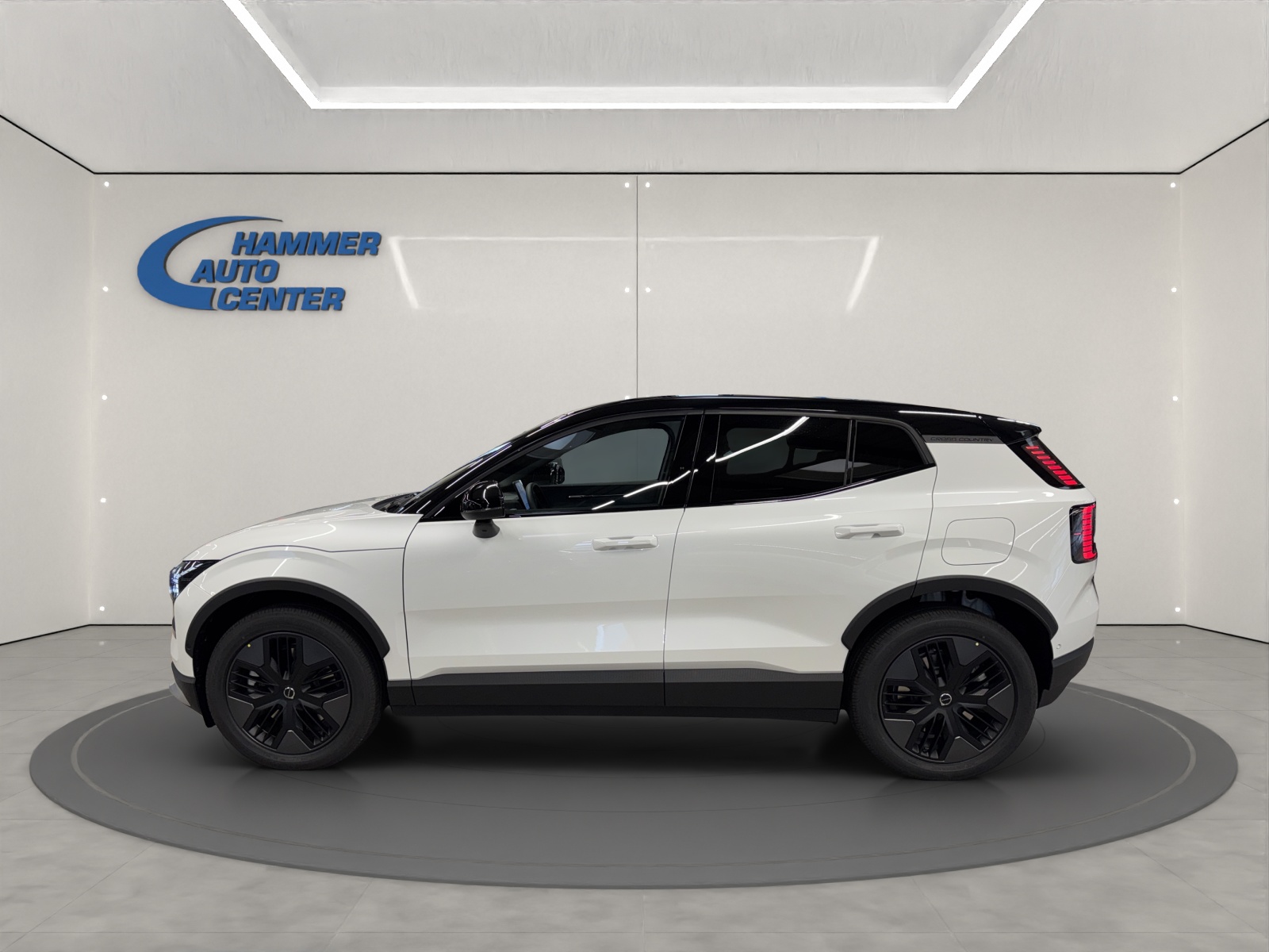 VOLVO EX30 CC P8 Ultra AWD-image-1