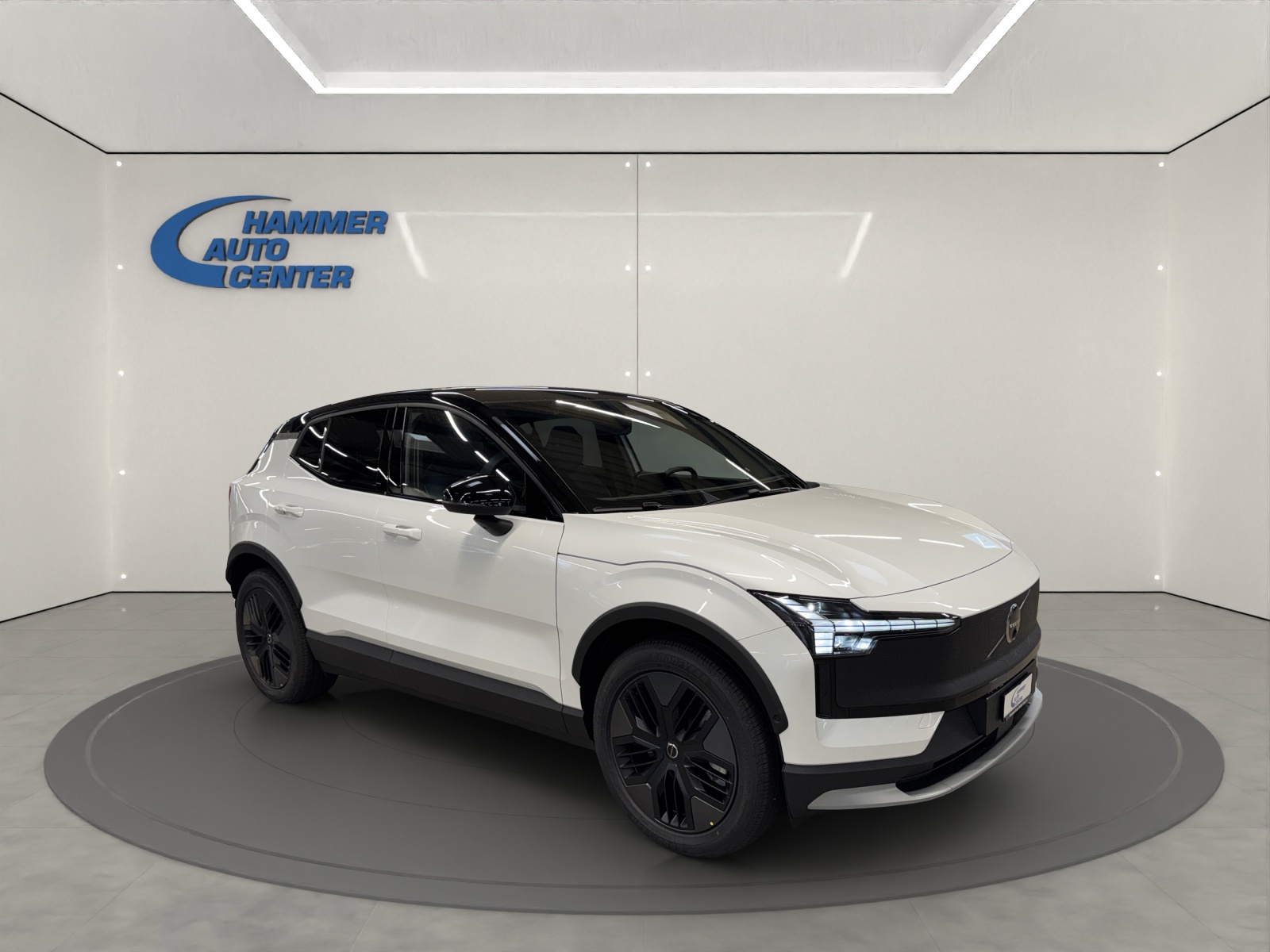 VOLVO EX30 CC P8 Ultra AWD-image-4